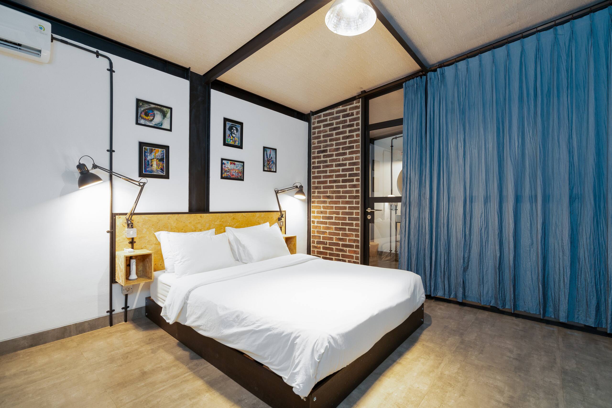 Unique industrial themed luxury villa in Umalas 8
