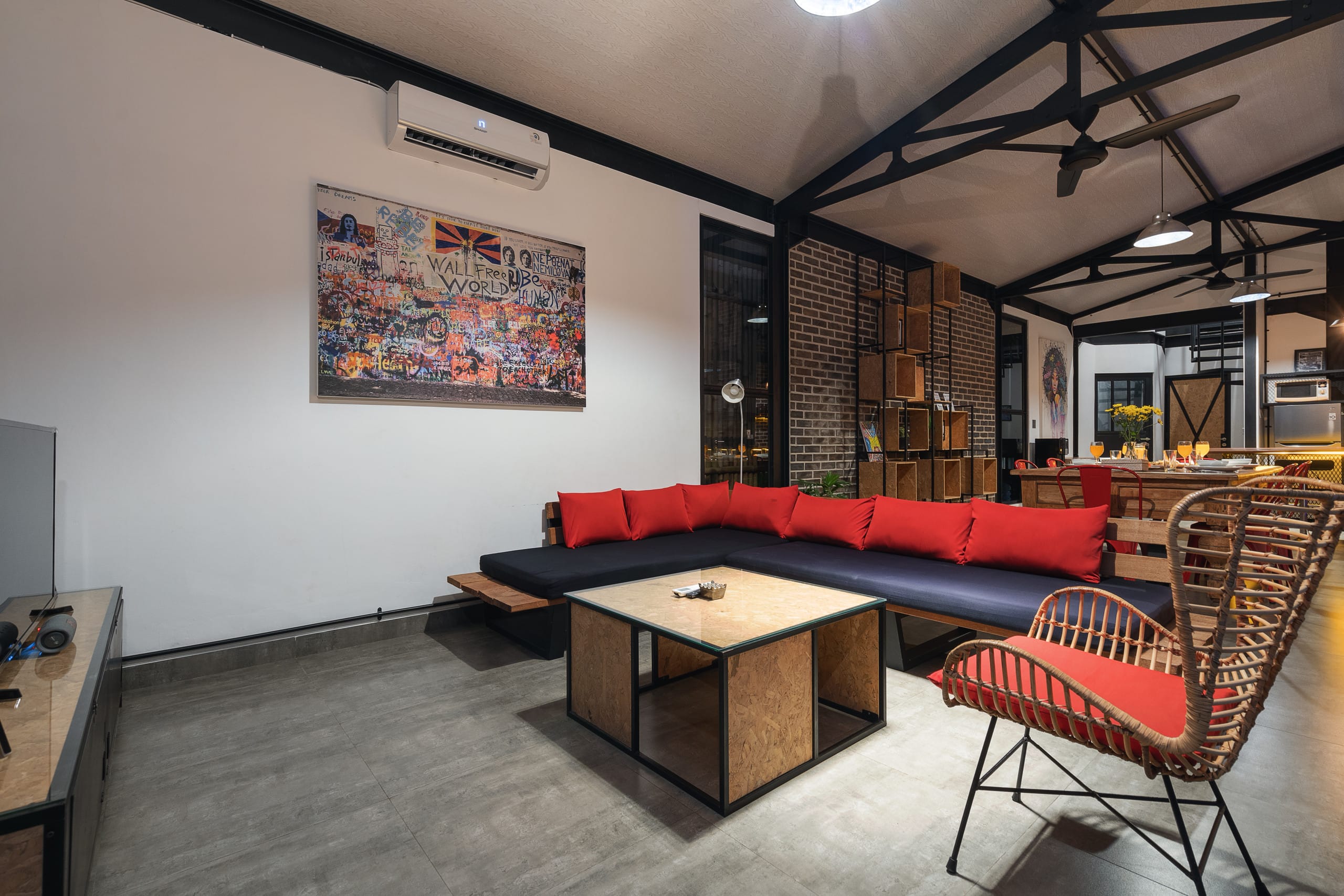 Unique industrial themed luxury villa in Umalas 6