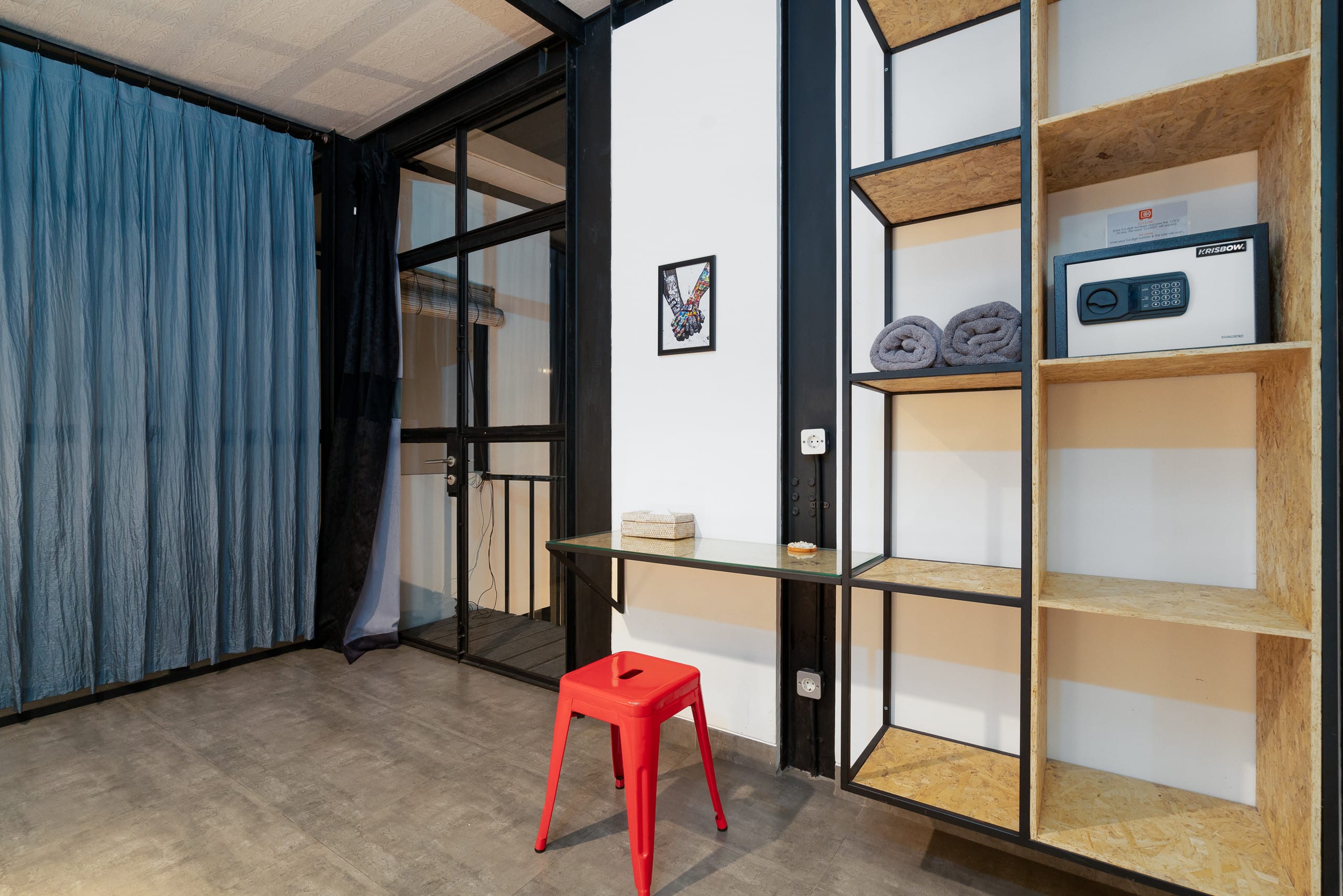 Unique industrial themed luxury villa in Umalas 40