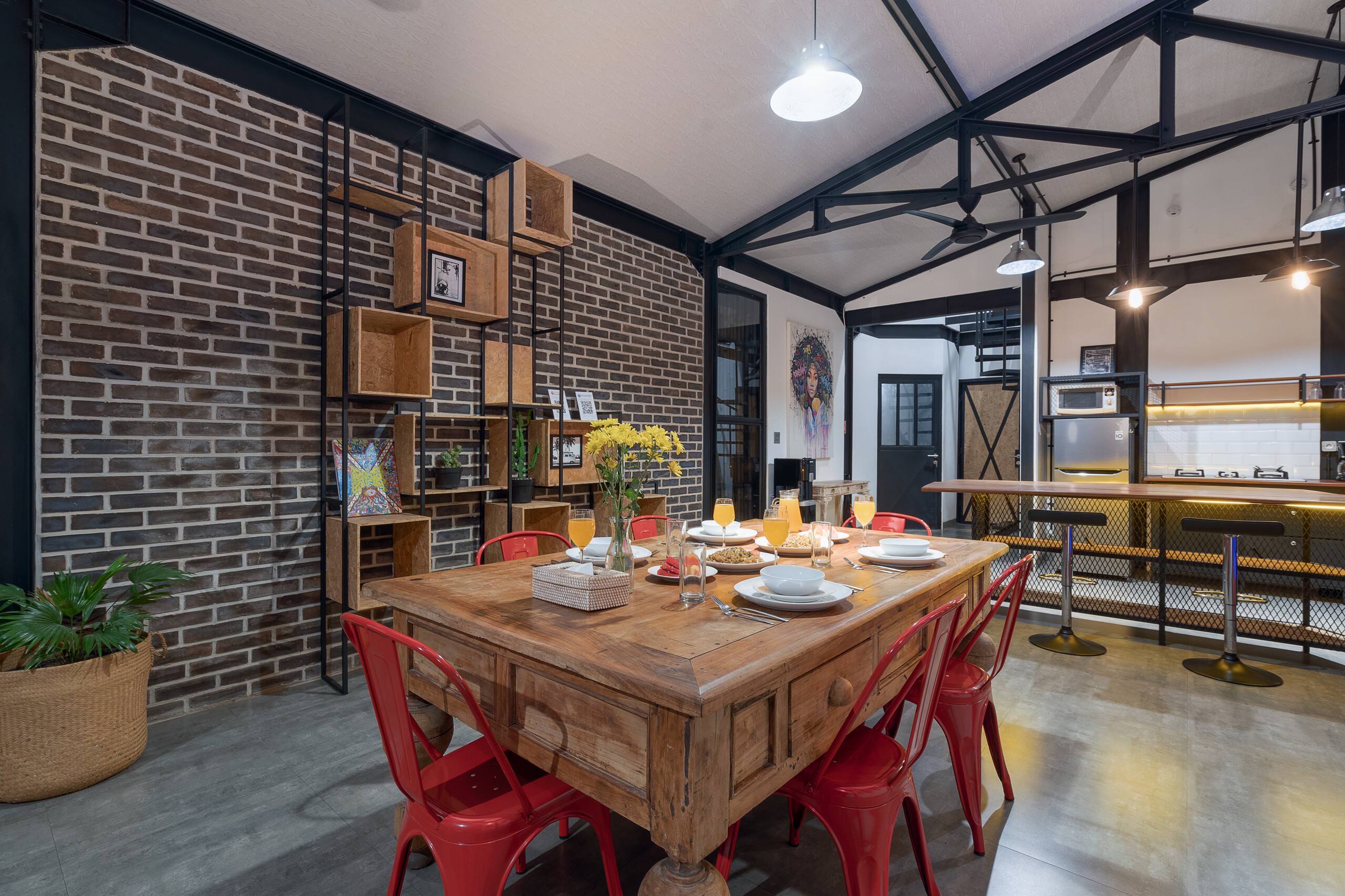 Unique industrial themed luxury villa in Umalas 28