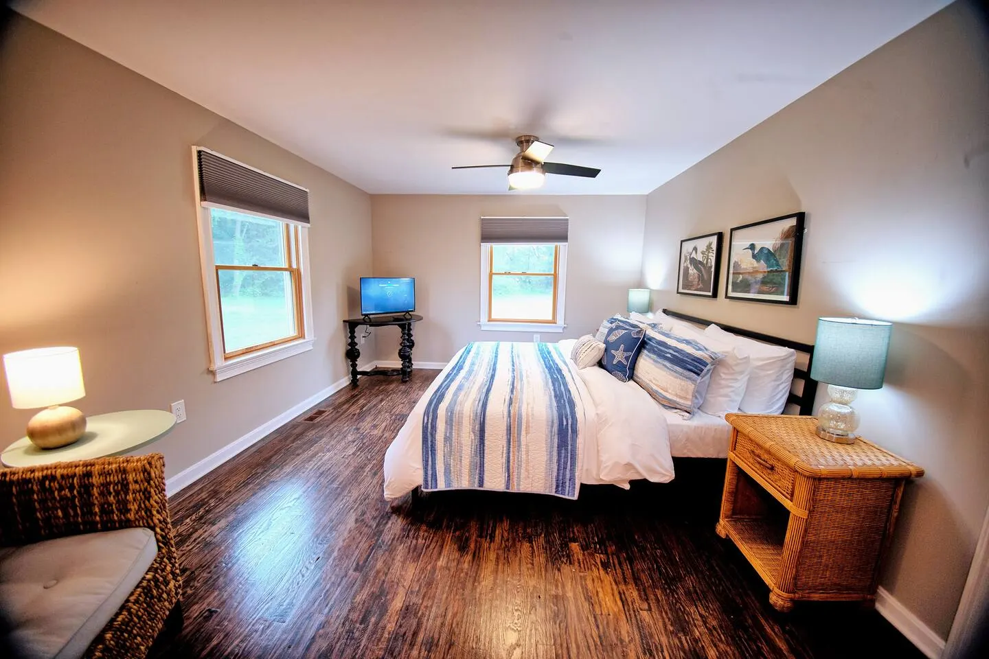 ❤️Charming Coastal/Country Home w/3 Acres & Sauna!❤️ — photo 4