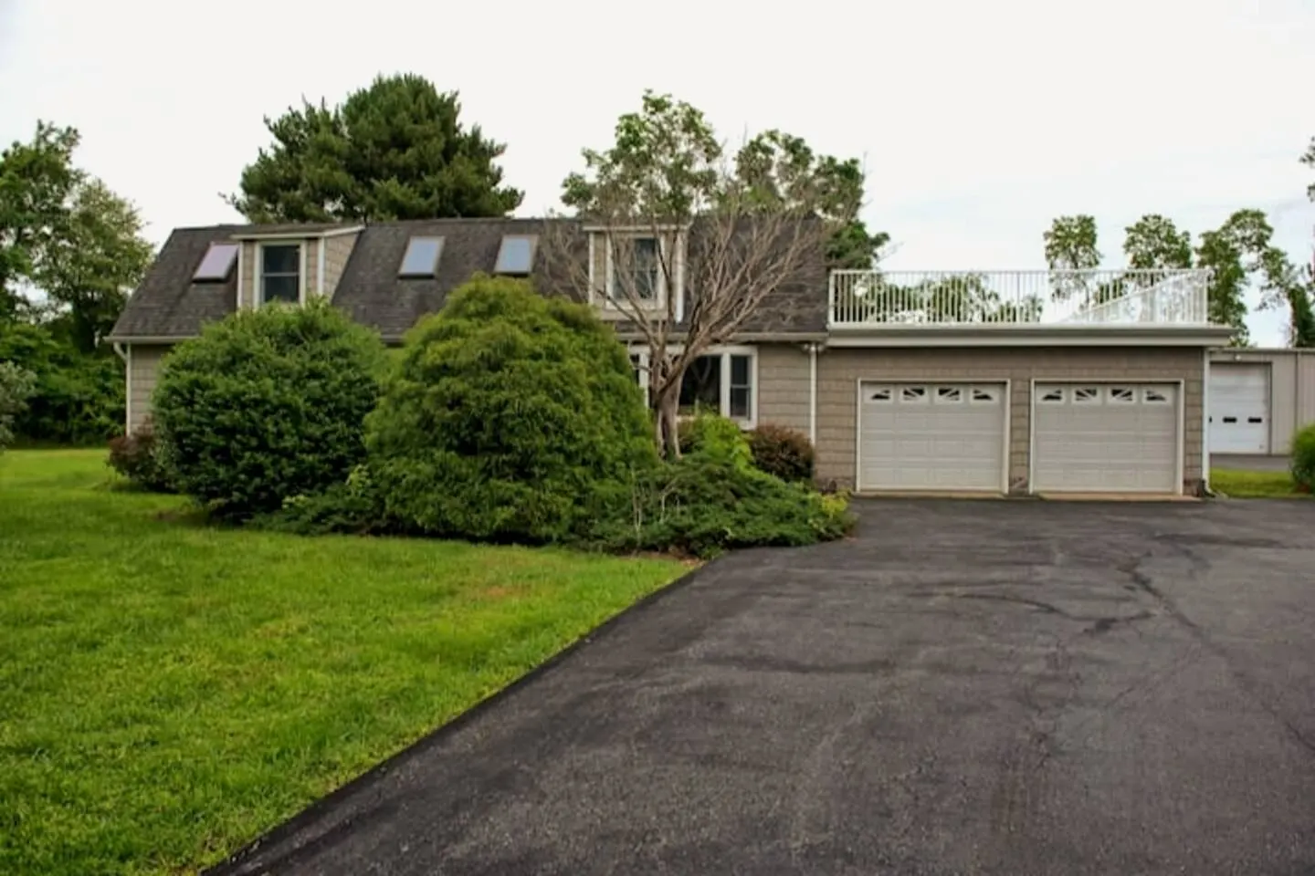 Charming Coastal/Country Home w/3 Acres & Sauna! 7