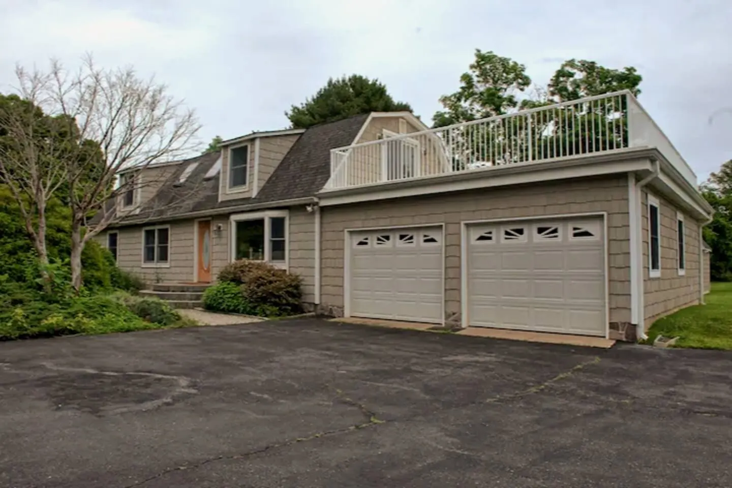 Charming Coastal/Country Home w/3 Acres & Sauna! 8