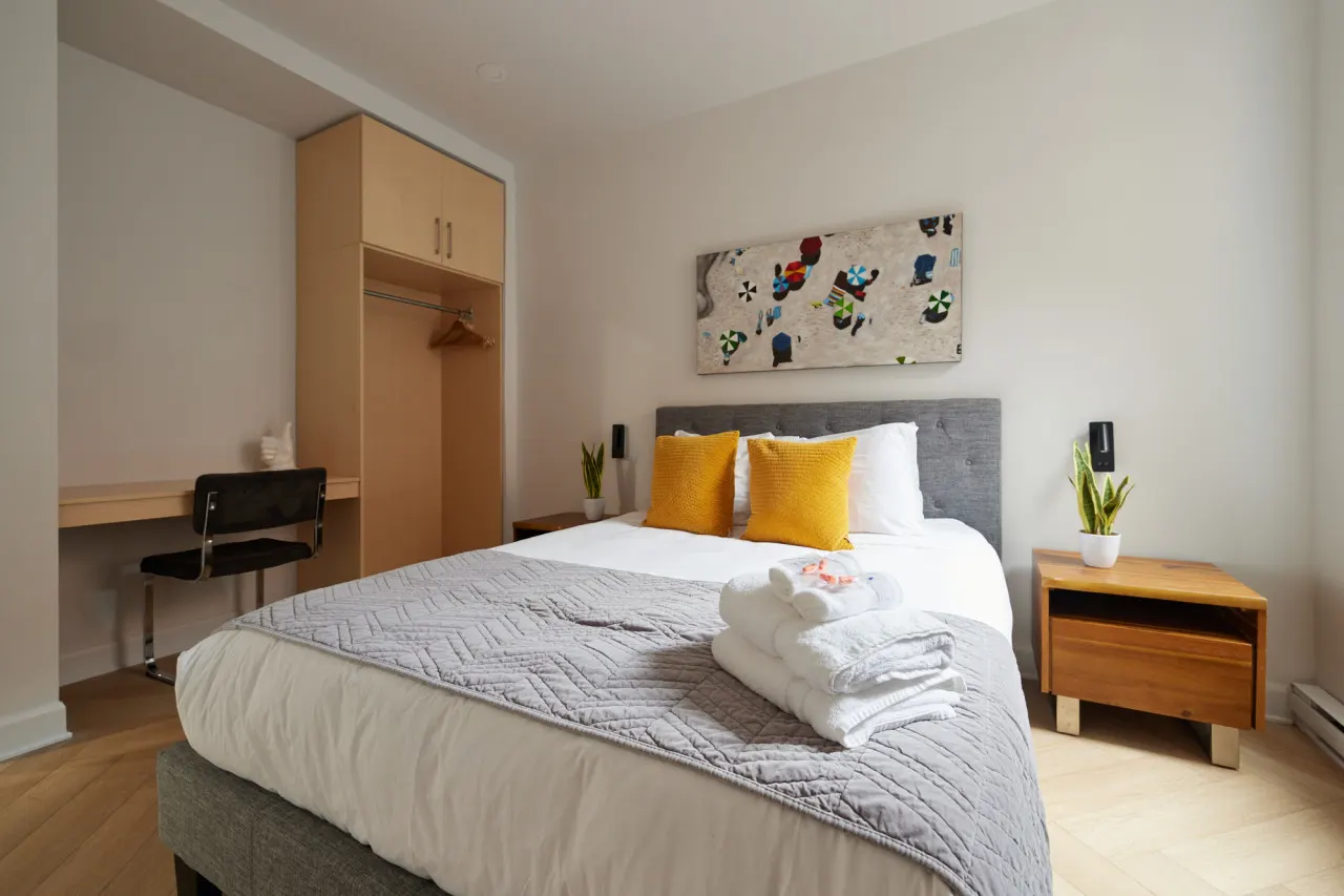 Urban Gem in Le Plateau by Denstays - Unit 424 10
