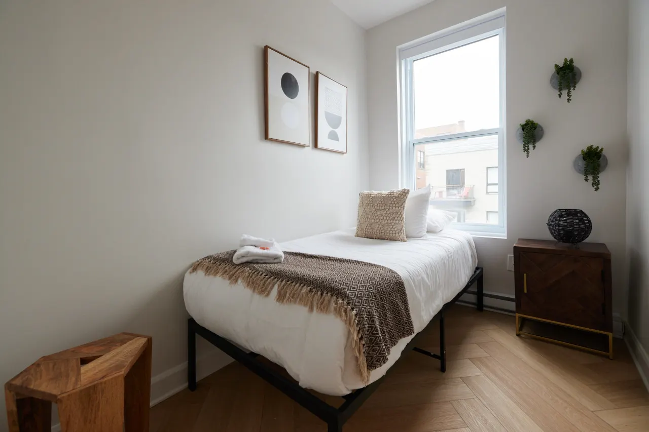 Urban Gem in Le Plateau by Denstays - Unit 424 14