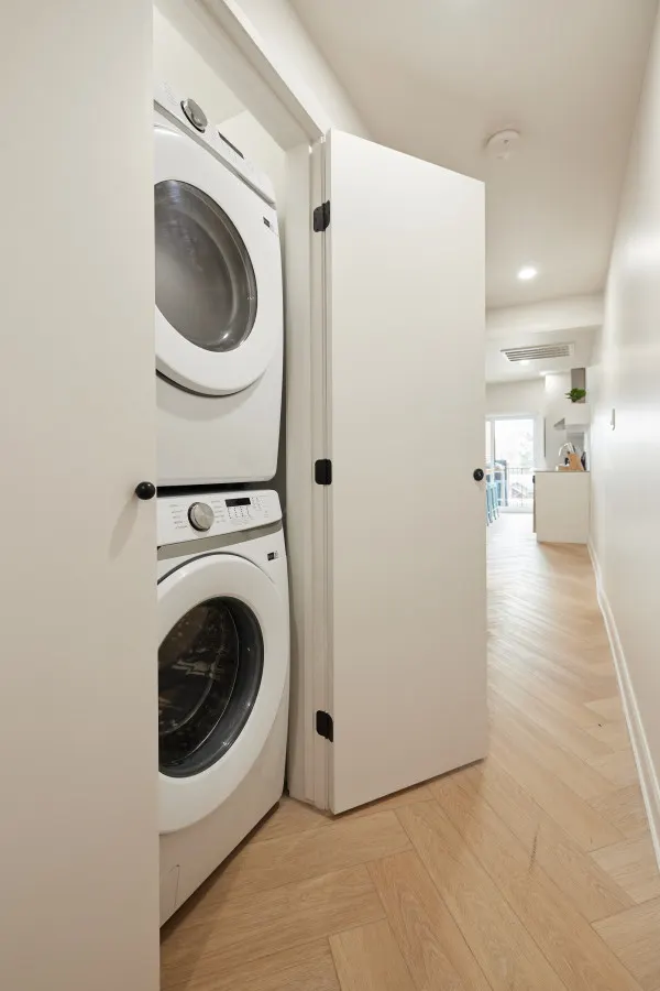 Urban Gem in Le Plateau by Denstays - Unit 424 17