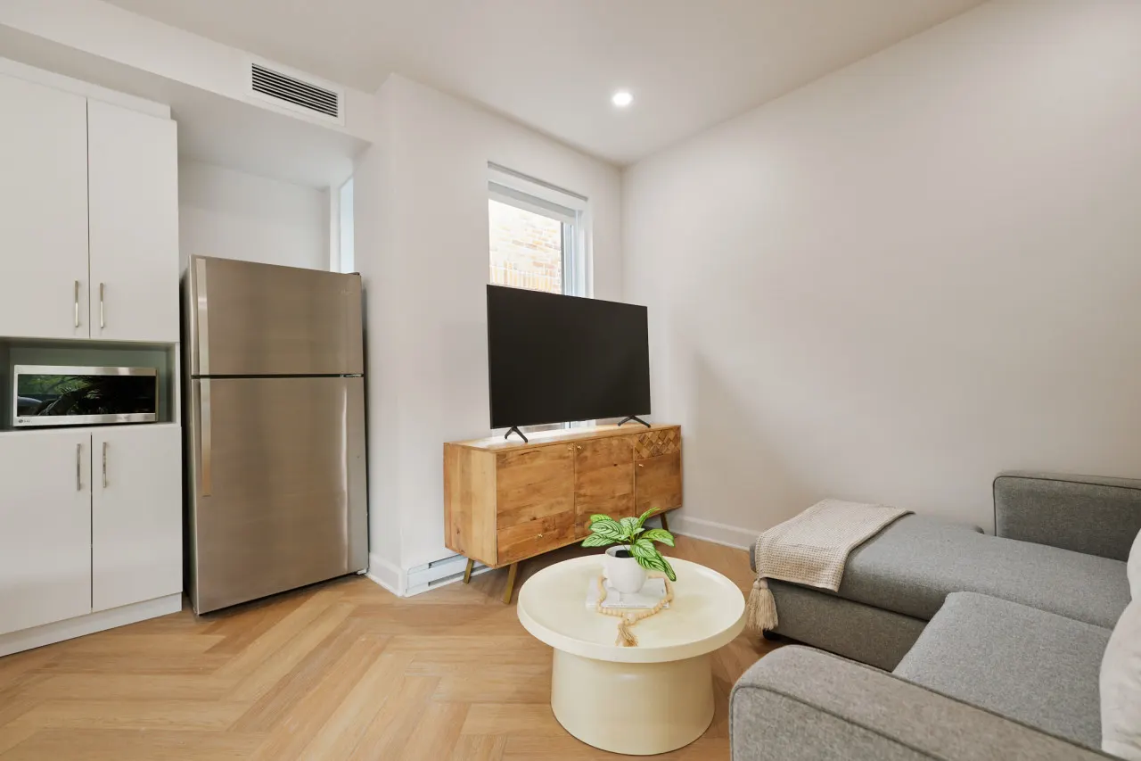 Urban Gem in Le Plateau by Denstays - Unit 424 3