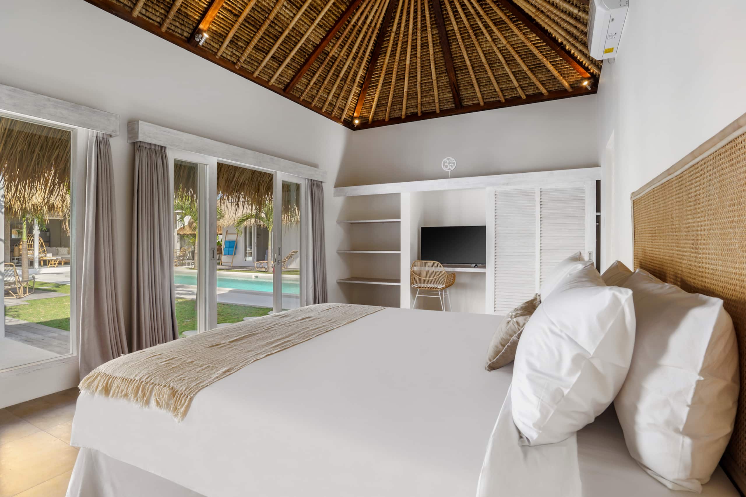 Tropical Oasis 5BD Villa in the heart of Seminyak 23