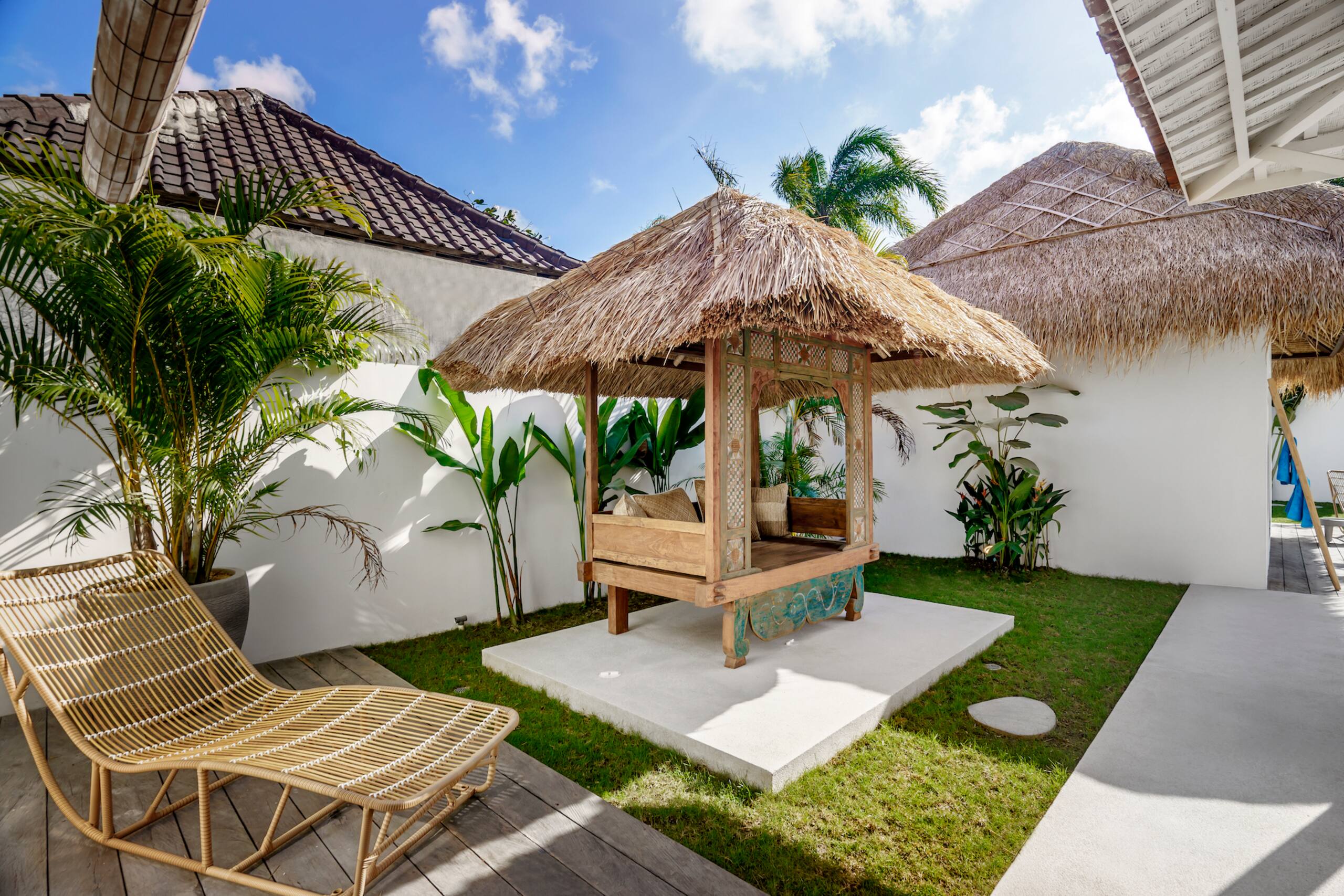Tropical Oasis 5BD Villa in the heart of Seminyak — photo 3