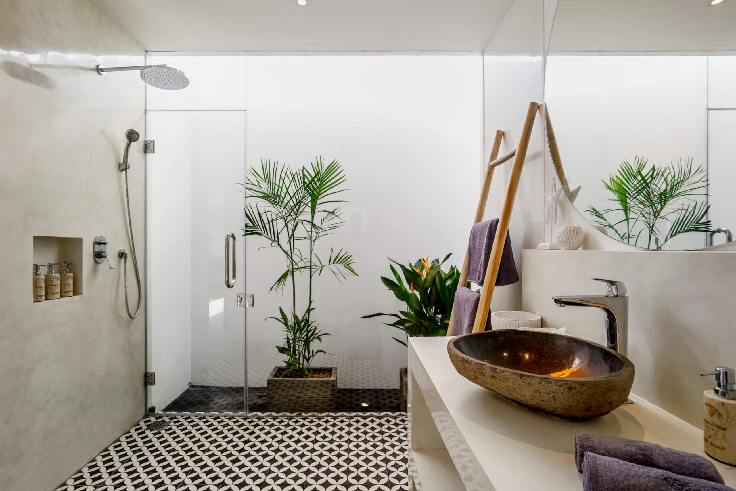 Tropical Oasis 5BD Villa in the heart of Seminyak 27