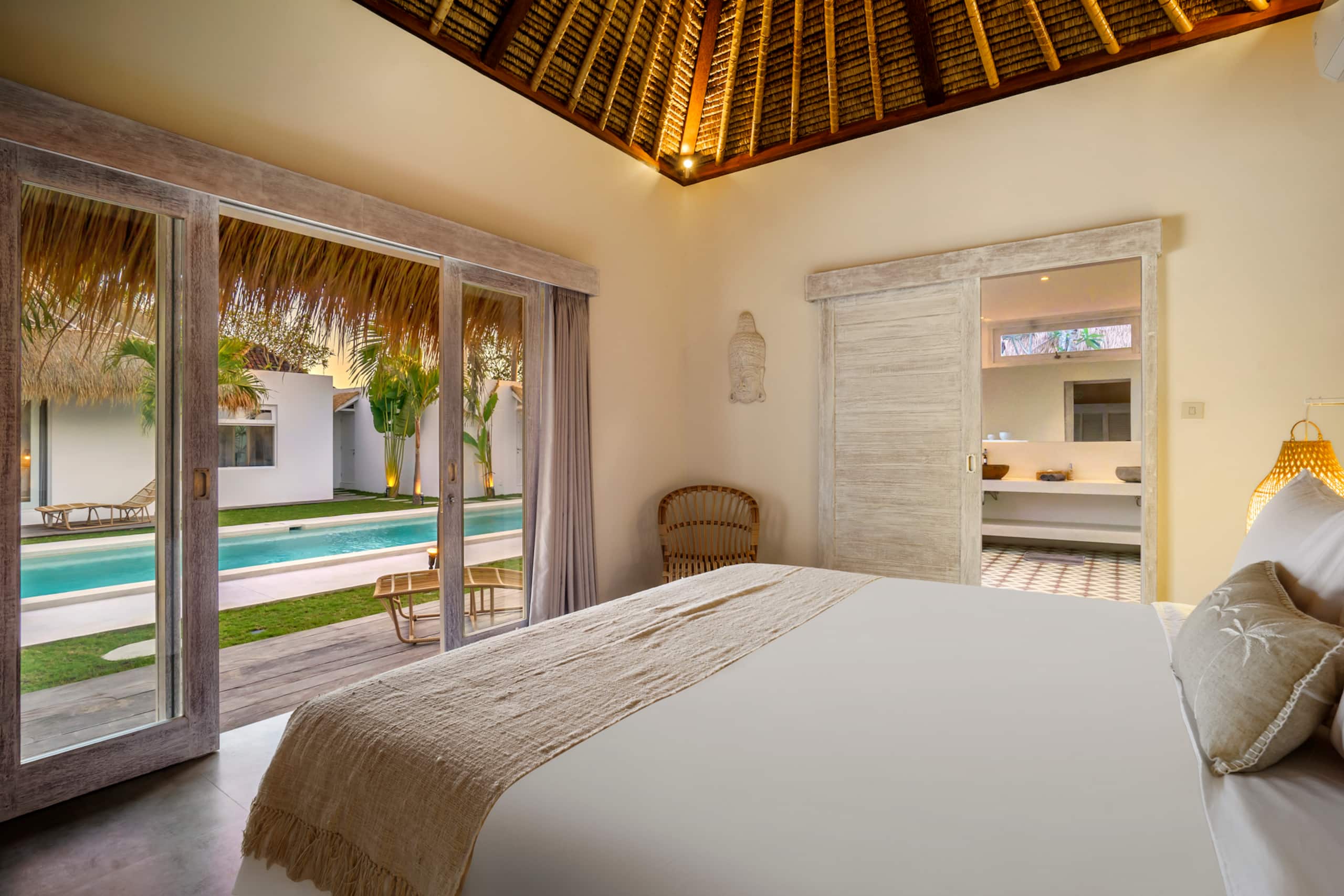 Tropical Oasis 5BD Villa in the heart of Seminyak 25