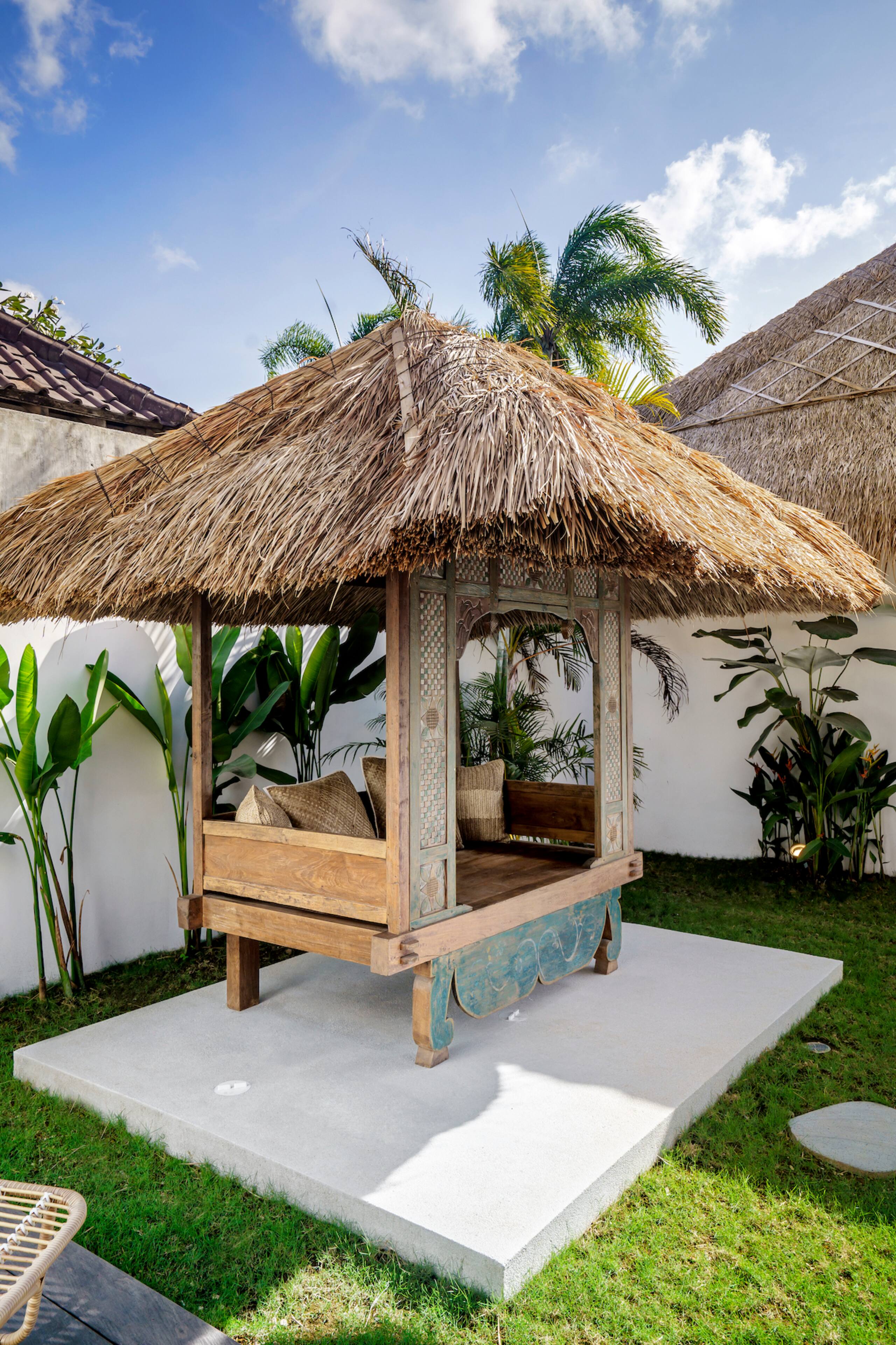 Tropical Oasis 5BD Villa in the heart of Seminyak 32