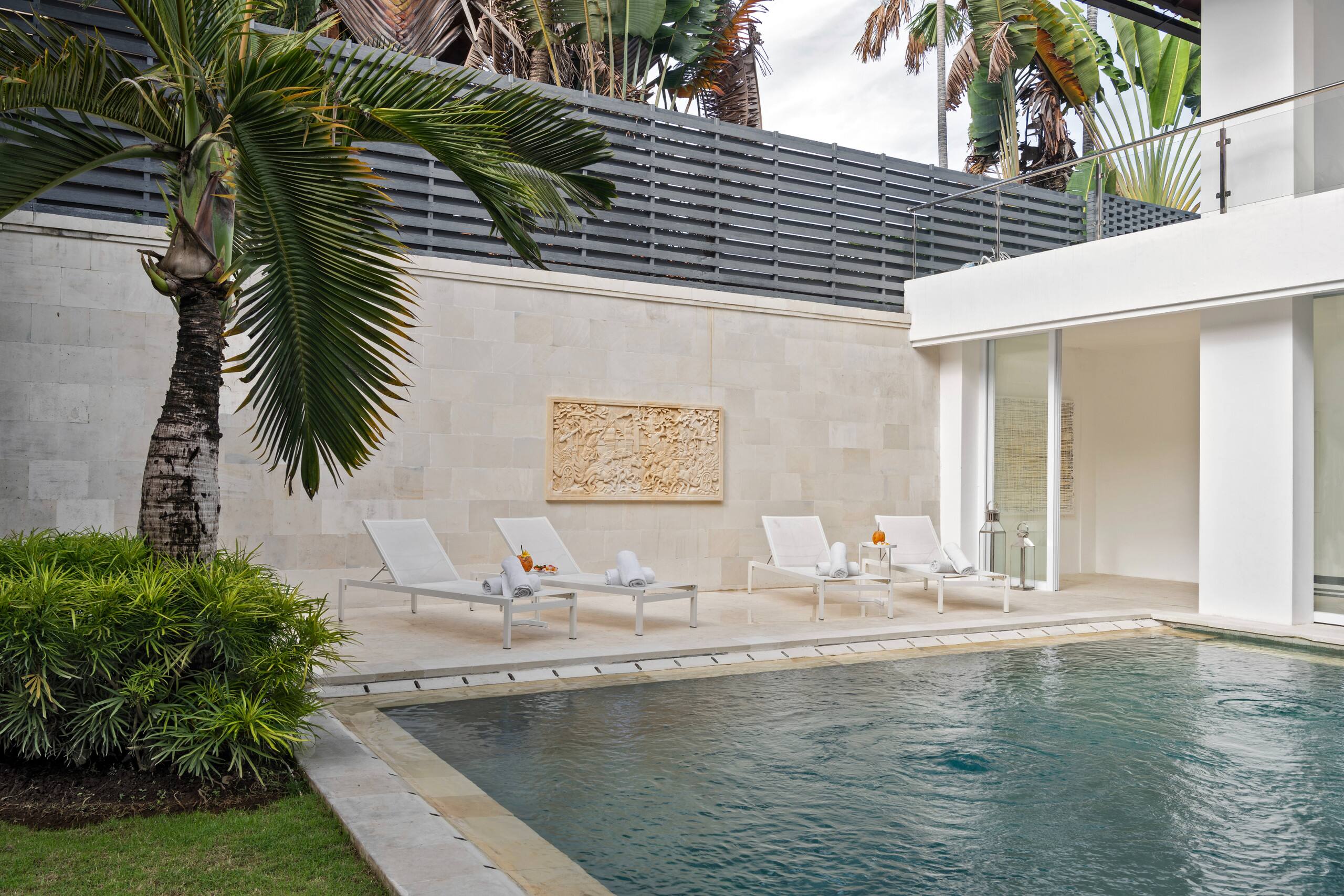 Villa Manis Cantik: 4-Bedroom w/ Pool 8