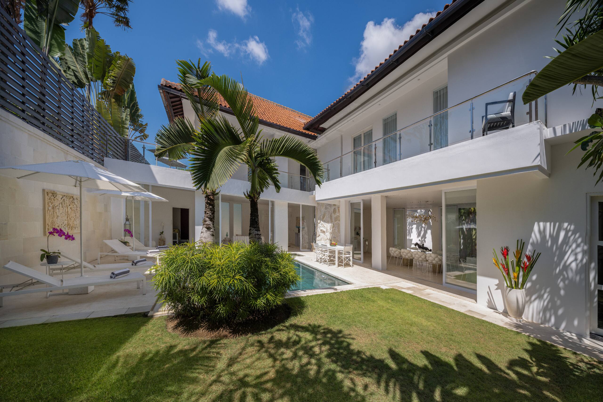 Villa Manis Cantik: 4-Bedroom w/ Pool 21