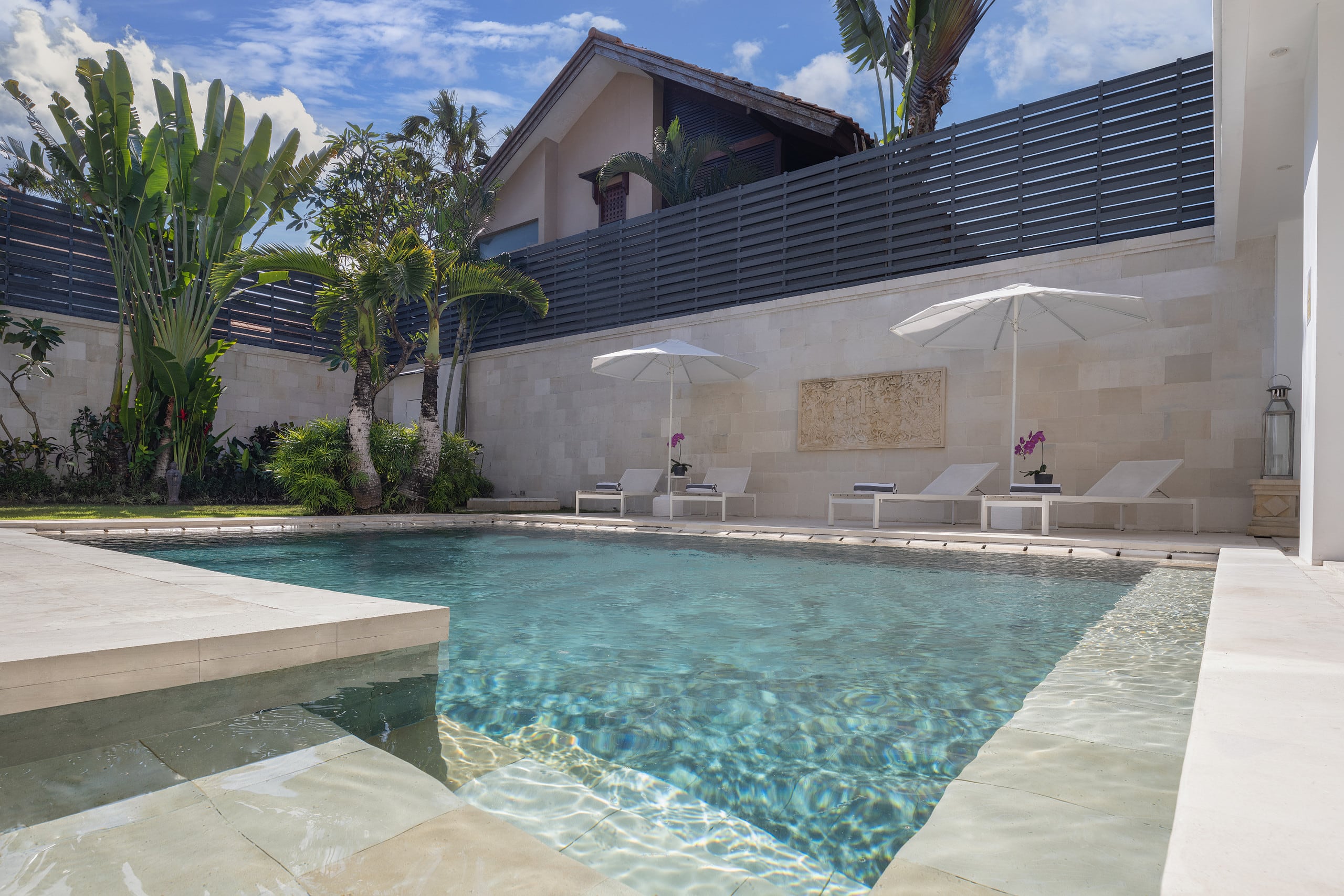 Villa Manis Cantik: 4-Bedroom w/ Pool 9