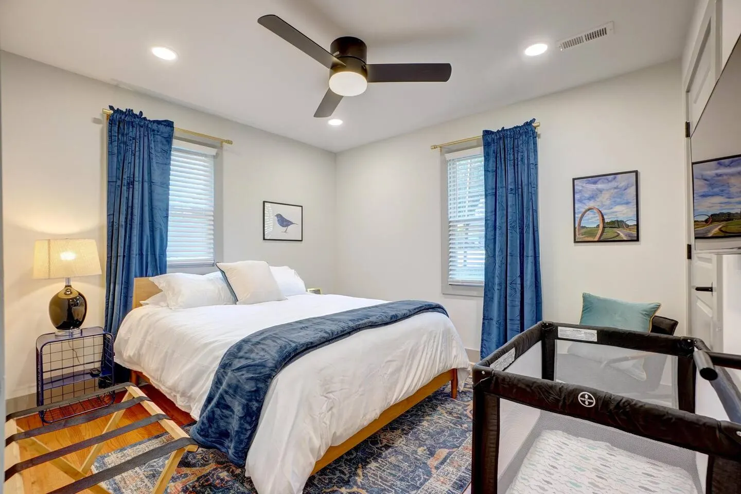 Generous 5BR North Hills Slps 17 Creator Studio 19