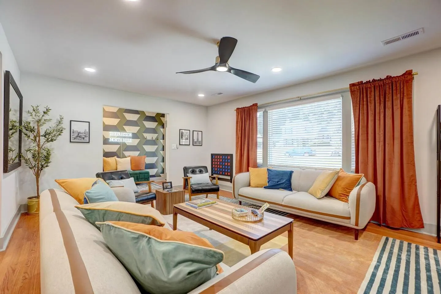 Generous 5BR North Hills Slps 17 Creator Studio 6