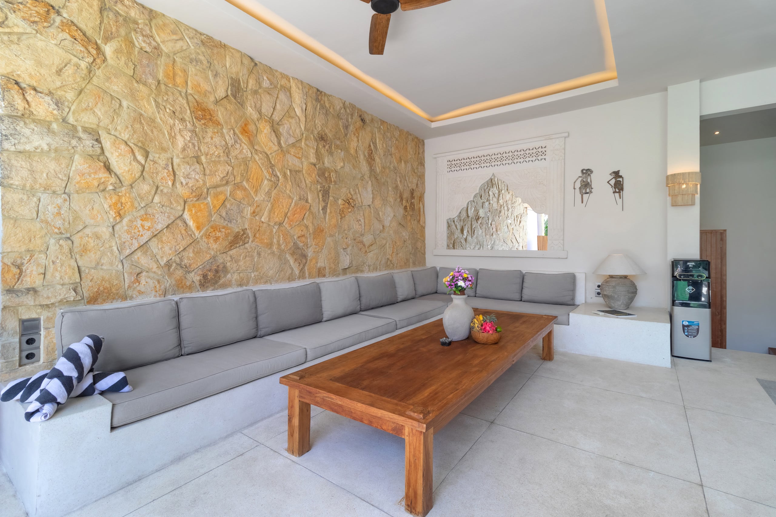 Tropical 3BR Pool Villa Near Canggu Hotspots 14