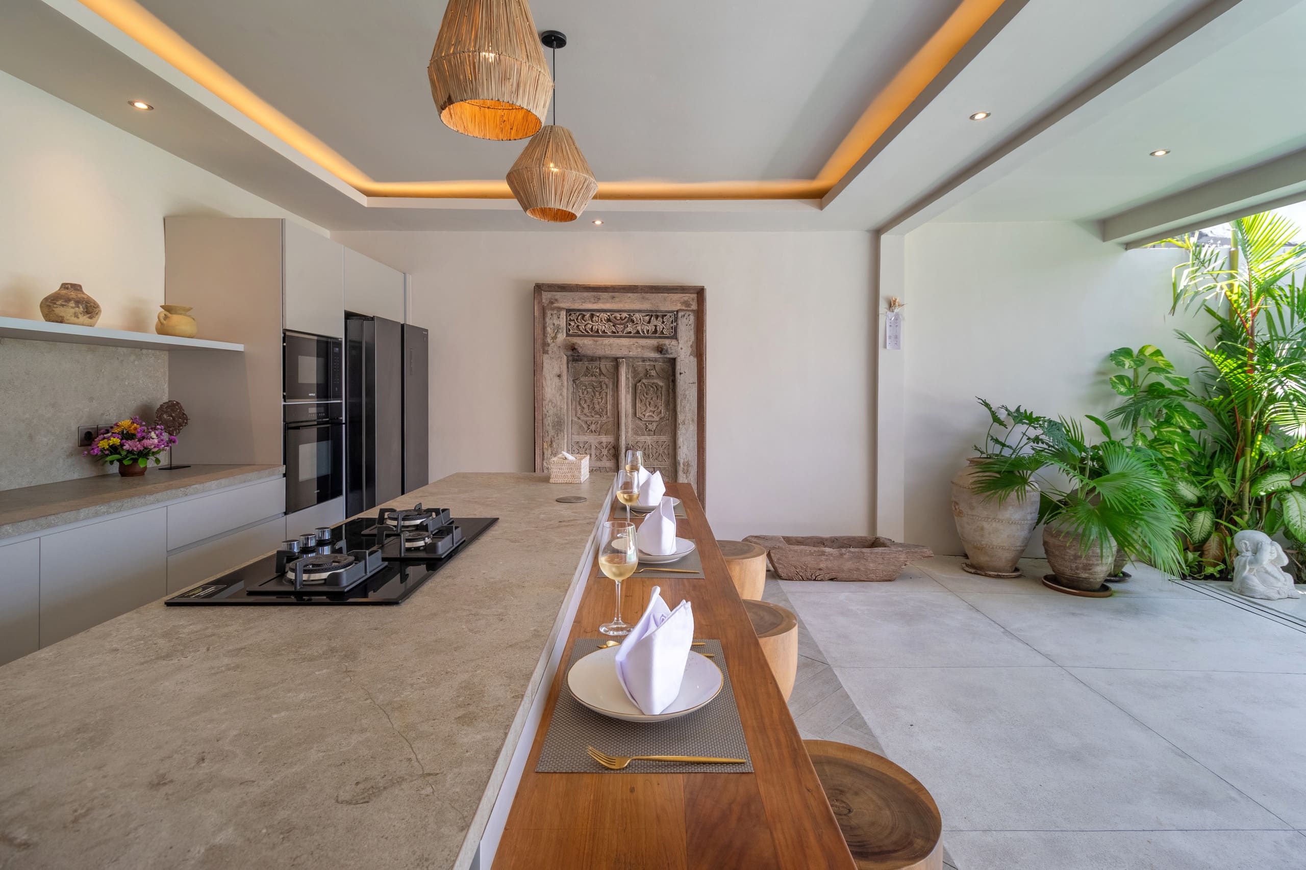 Tropical 3BR Pool Villa Near Canggu Hotspots 24