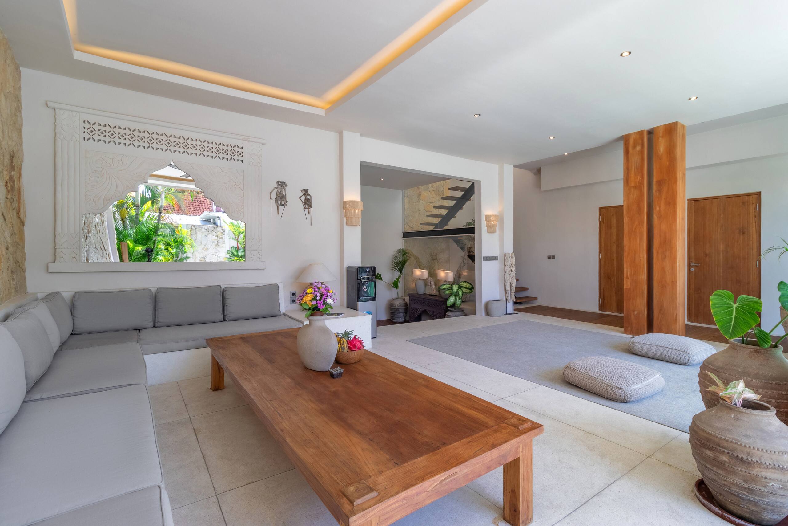 Tropical 3BR Pool Villa Near Canggu Hotspots 15