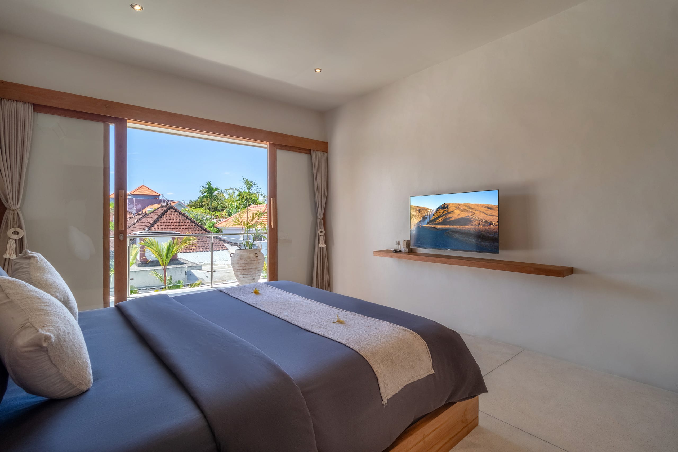 Tropical 3BR Pool Villa Near Canggu Hotspots 39