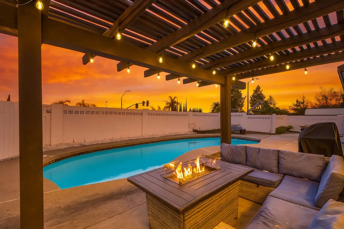 MV Vesuvia - Pool, FirePit, PoolTable, CloseToFwy