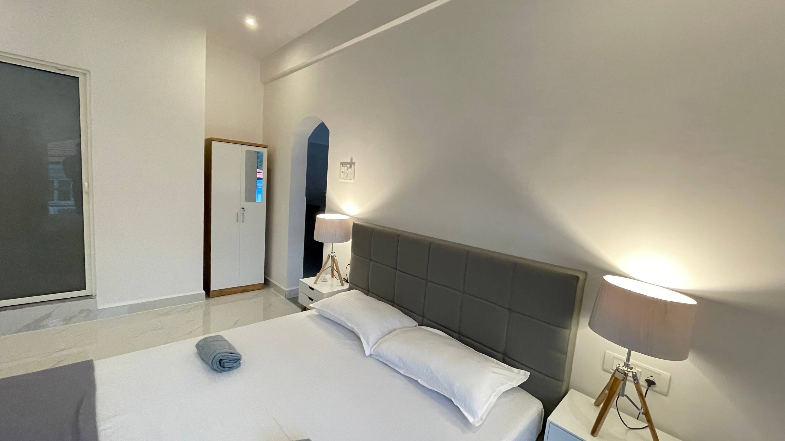 L5(Beach/kitchen/Inverter/parking/Wi-Fi)stawil apt 40