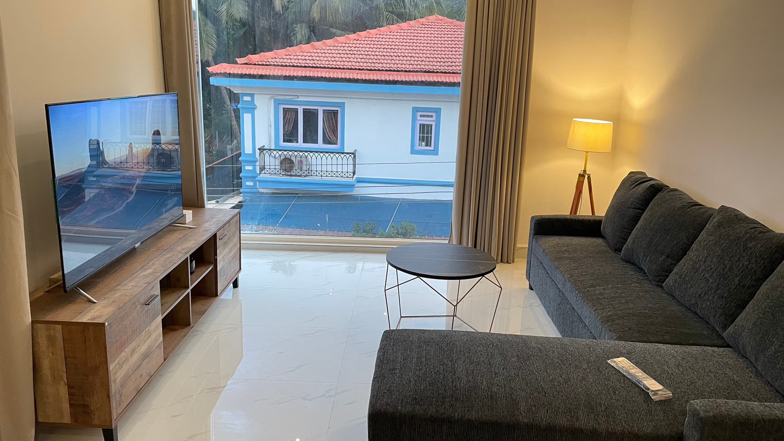 L5(Beach/kitchen/Inverter/parking/Wi-Fi)stawil apt 2