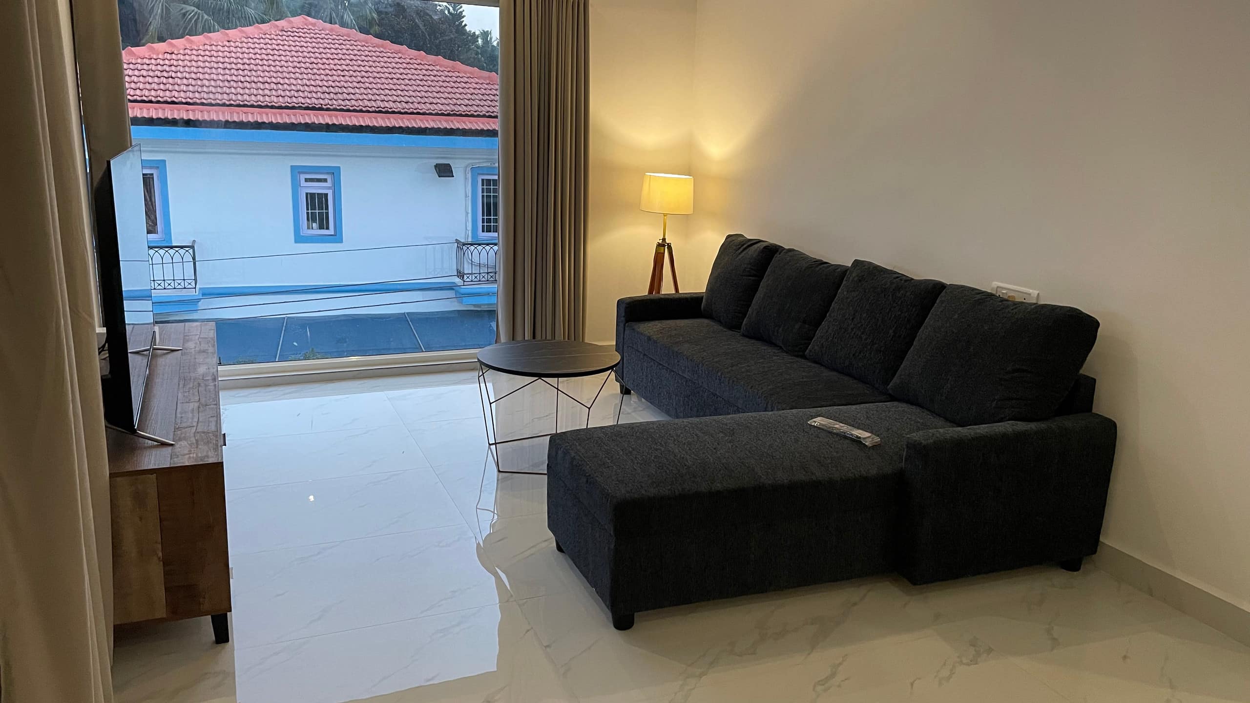 L5(Beach/kitchen/Inverter/parking/Wi-Fi)stawil apt 6