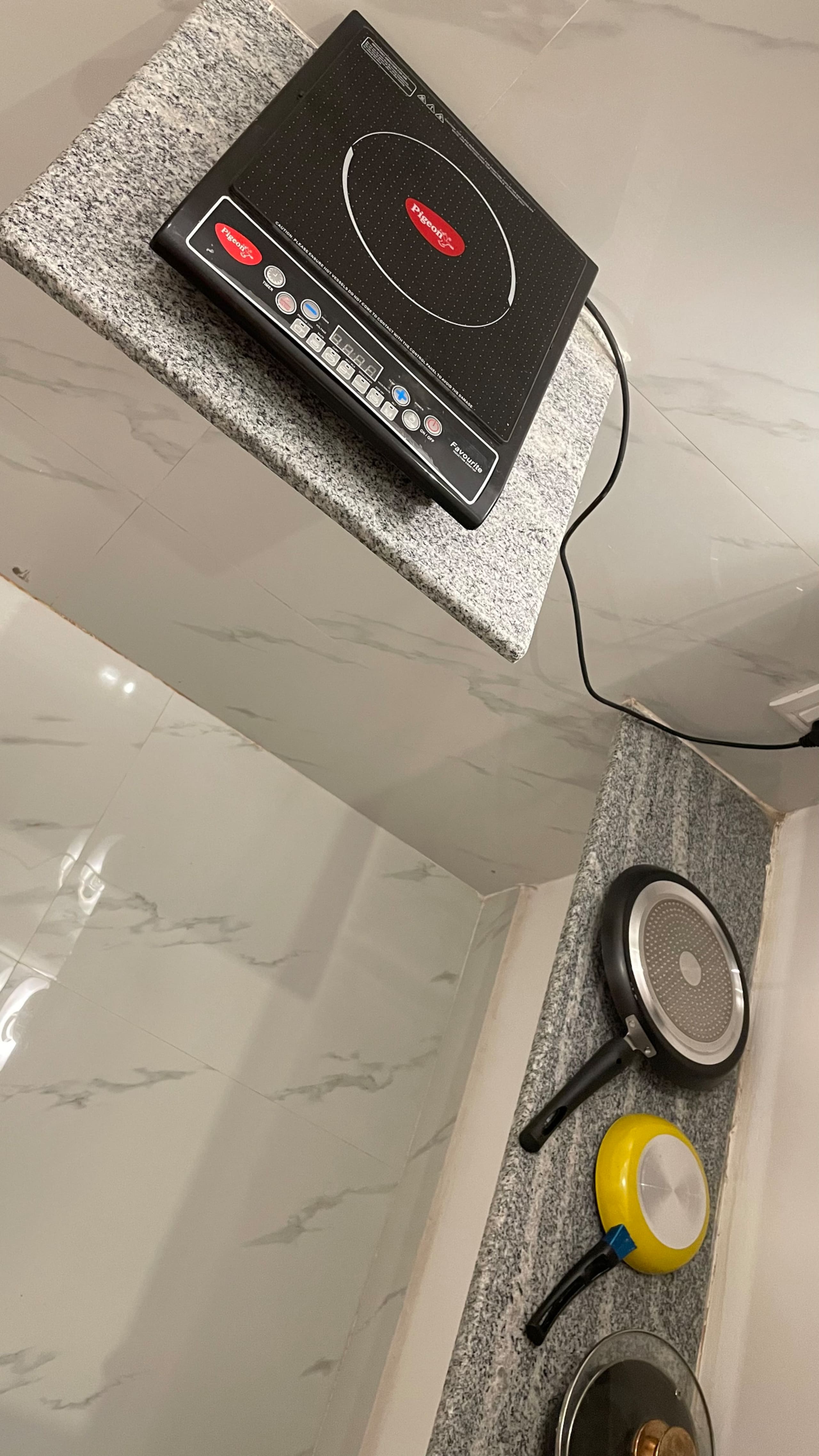 L5(Beach/kitchen/Inverter/parking/Wi-Fi)stawil apt 14