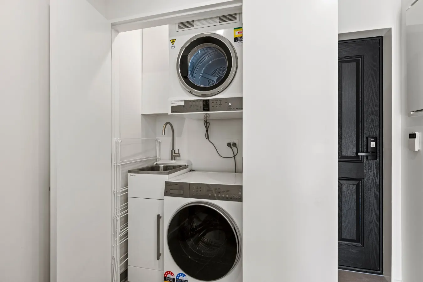 Central Stay – 5 Min Walk to Te Pae + FREE Parking 11