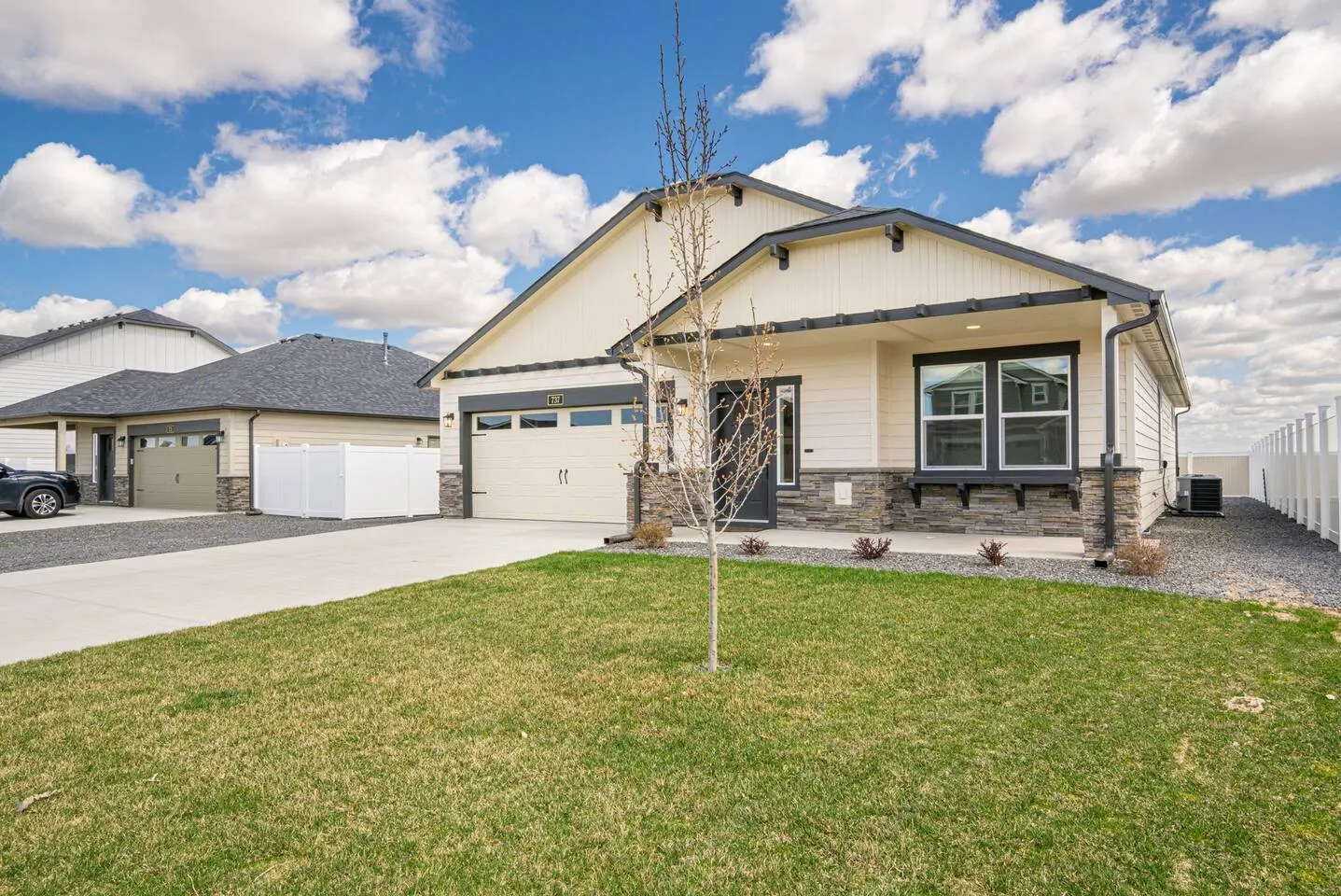 Newly Built 3 Bed 2 Bath Large Master Suite 10