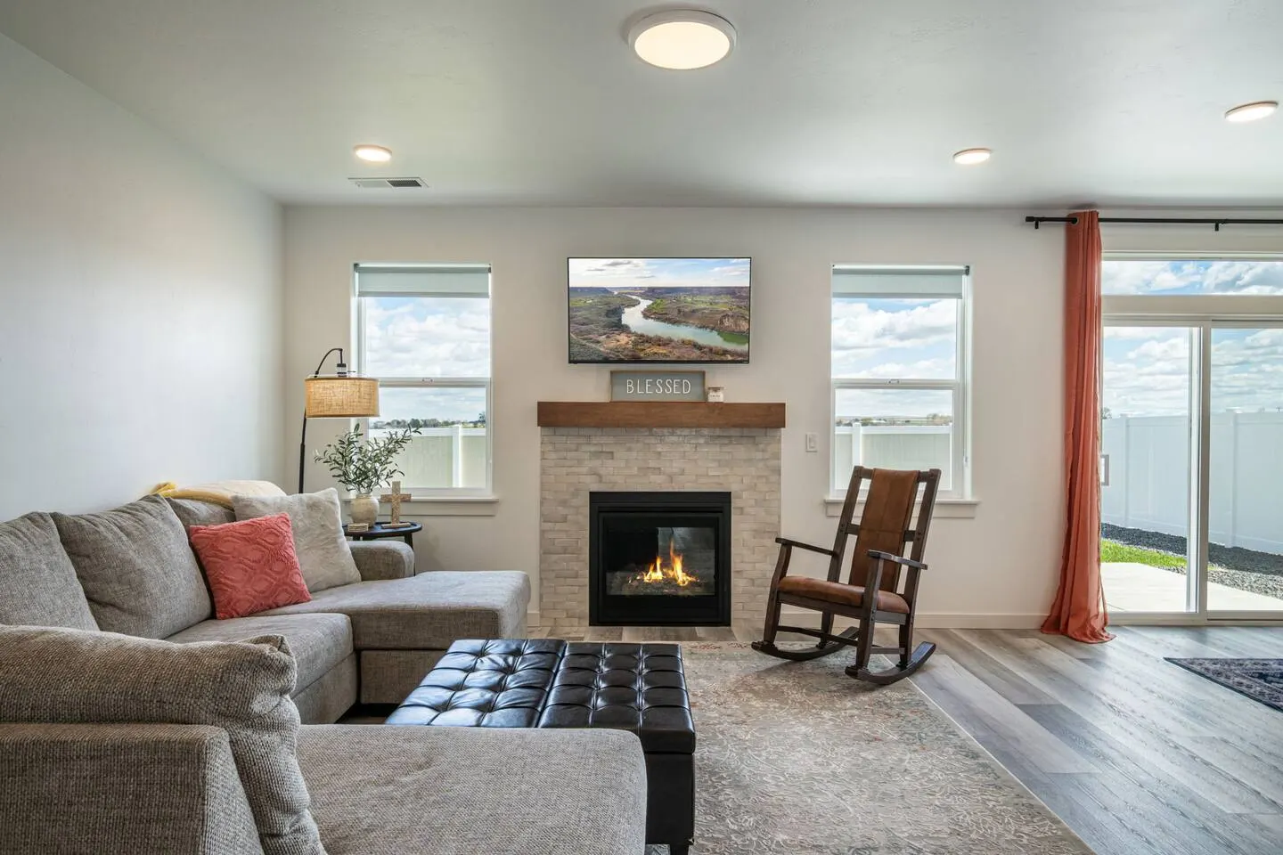 Newly Built 3 Bed 2 Bath Large Master Suite 7