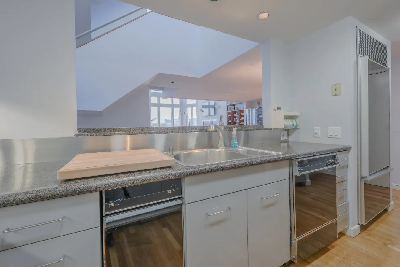 Luxurious Fenway 2BR Penthouse w/ Roof Deck 10