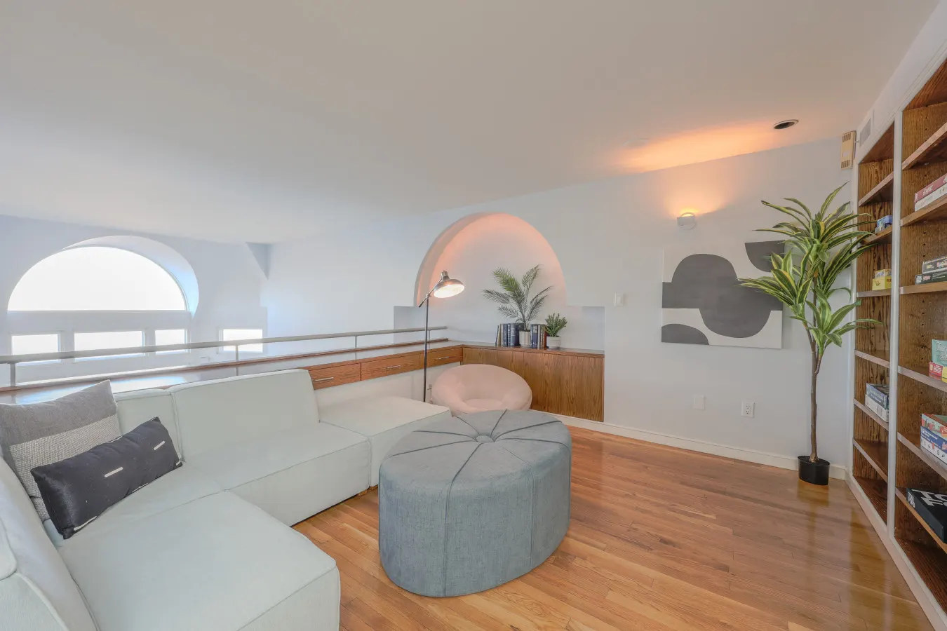 Luxurious Fenway 2BR Penthouse w/ Roof Deck 11