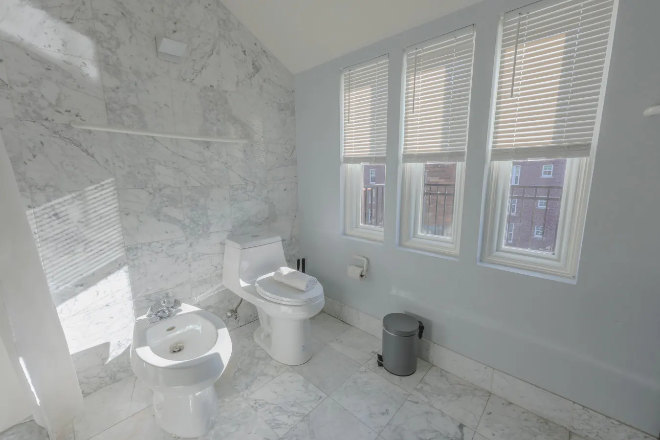 Luxurious Fenway 2BR Penthouse w/ Roof Deck 18