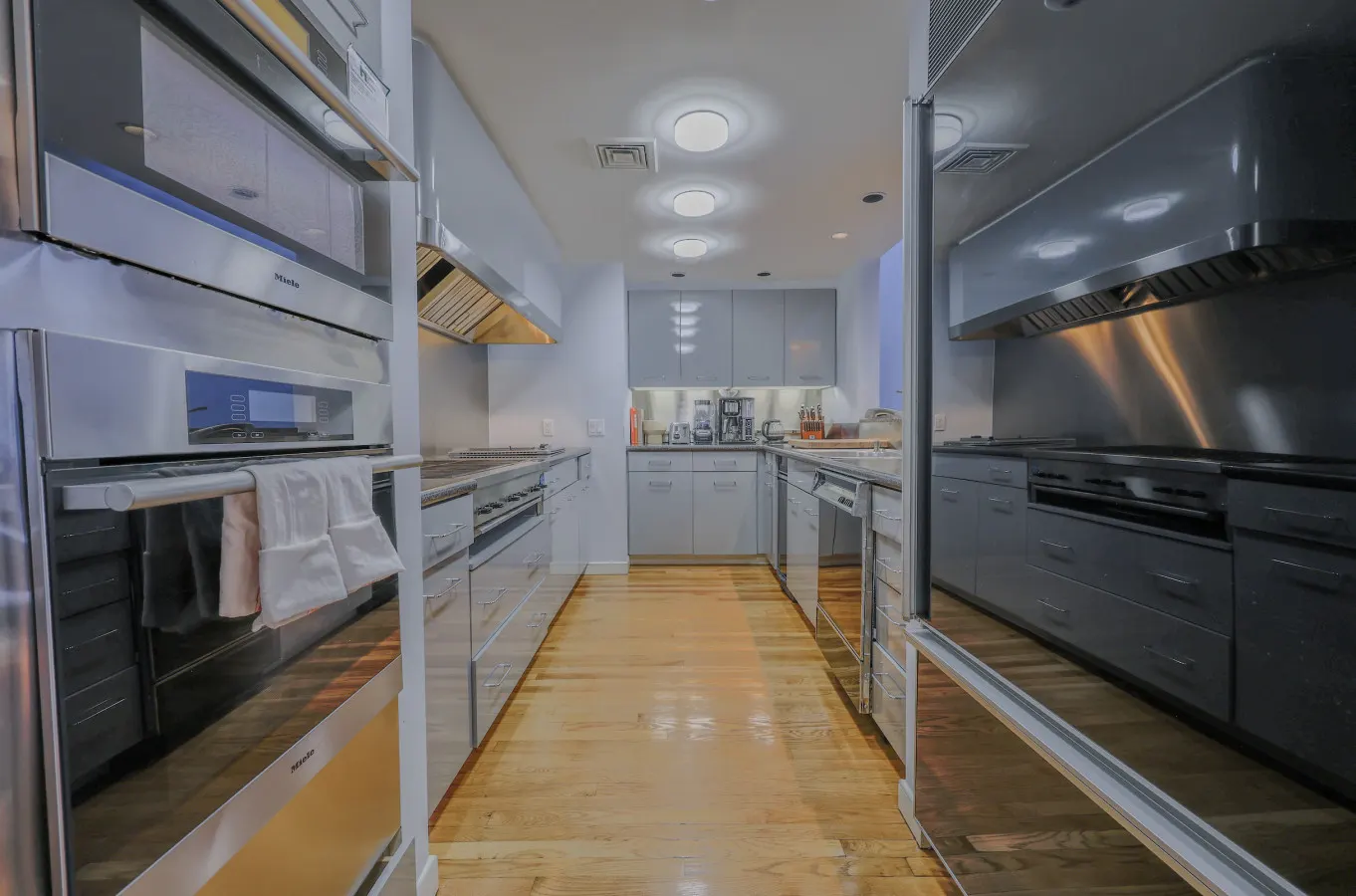 Luxurious Fenway 2BR Penthouse w/ Roof Deck 8