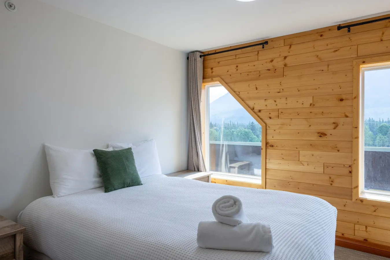 Suite 3 at The Gem | Modern 2BR | Sleeps 6