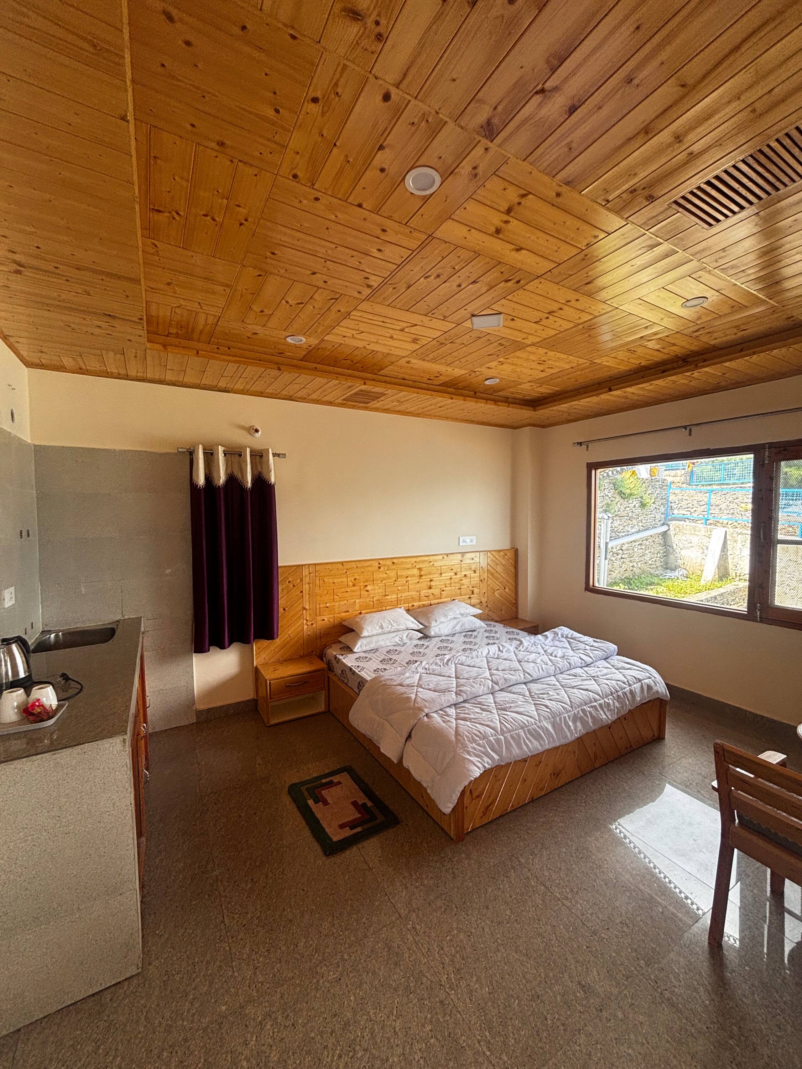 The hidden hedges - Himalayan Horizon House 10