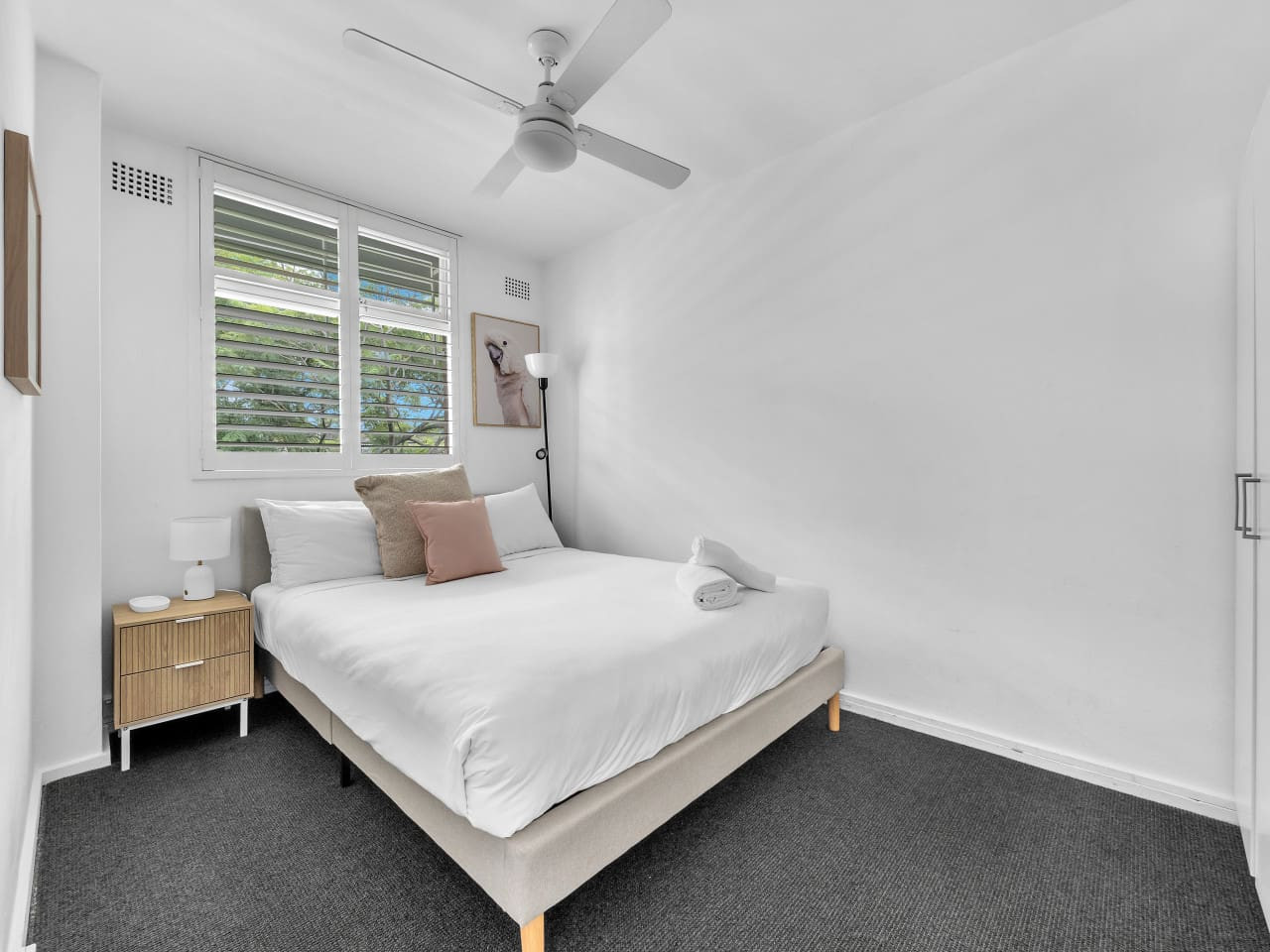Hilltop Bronte Escape w/ Balcony & Nice Views! 6