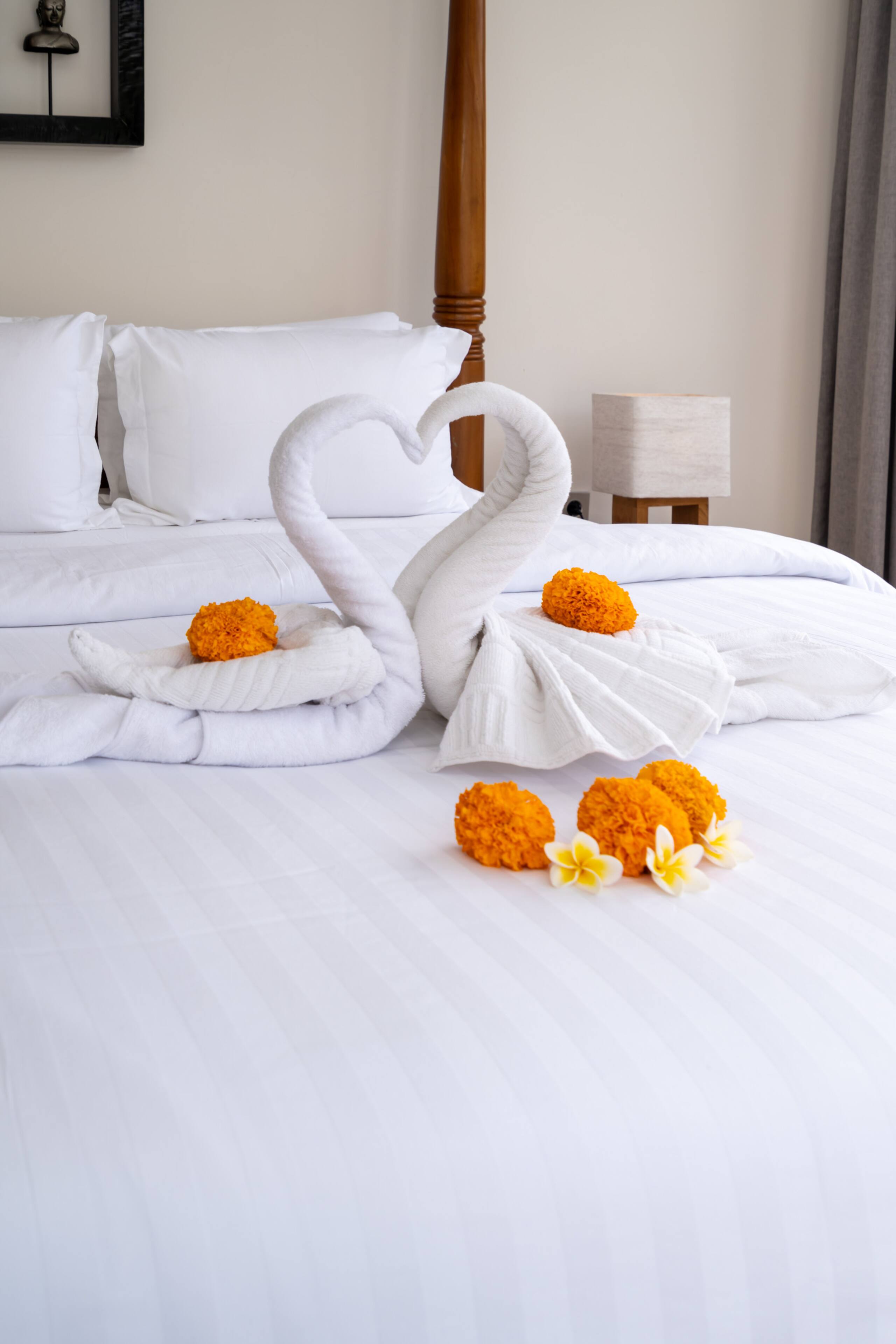 Chic Private 6 BR Villa - Prime Location in Canggu 32
