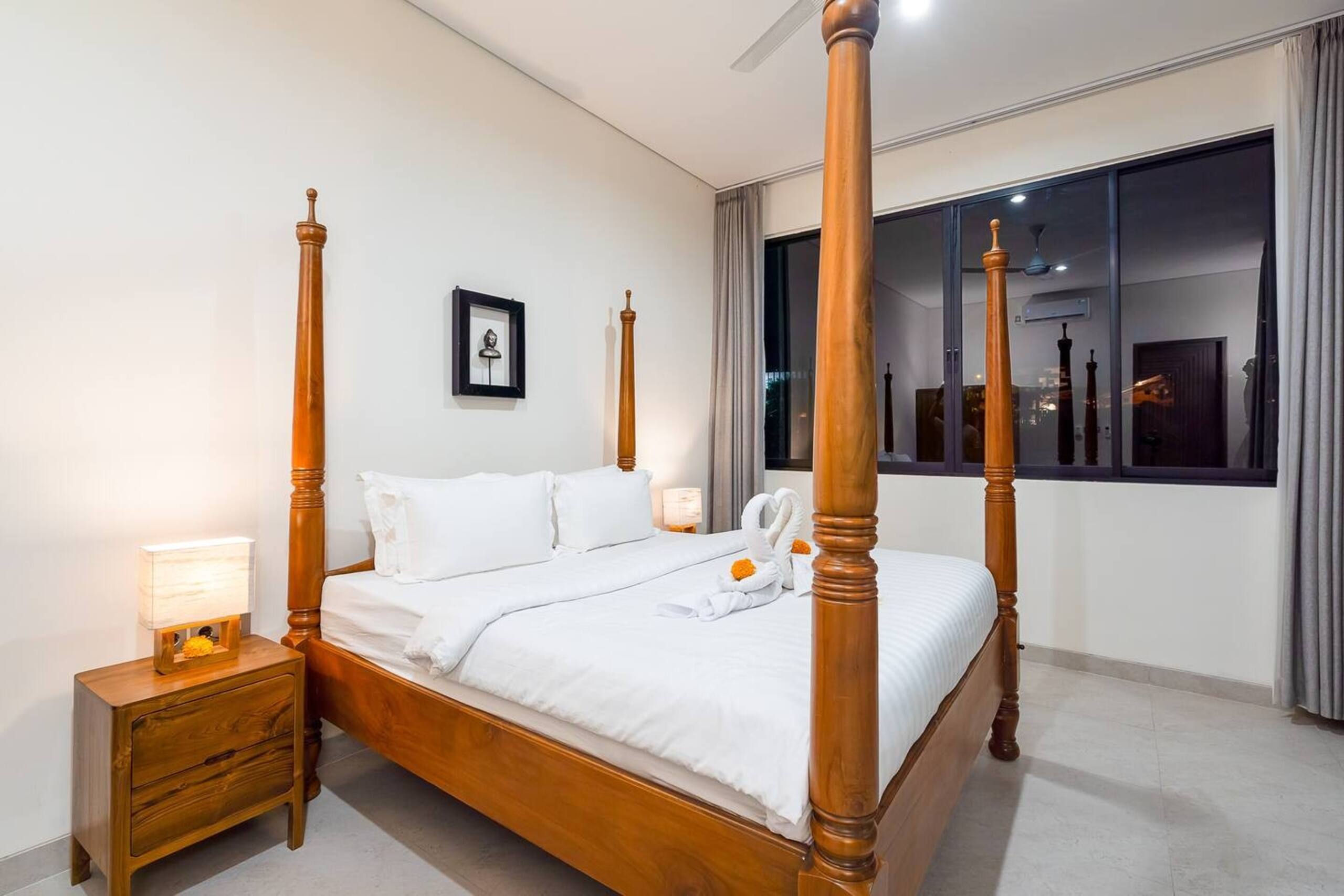 Chic Private 6 BR Villa - Prime Location in Canggu 34