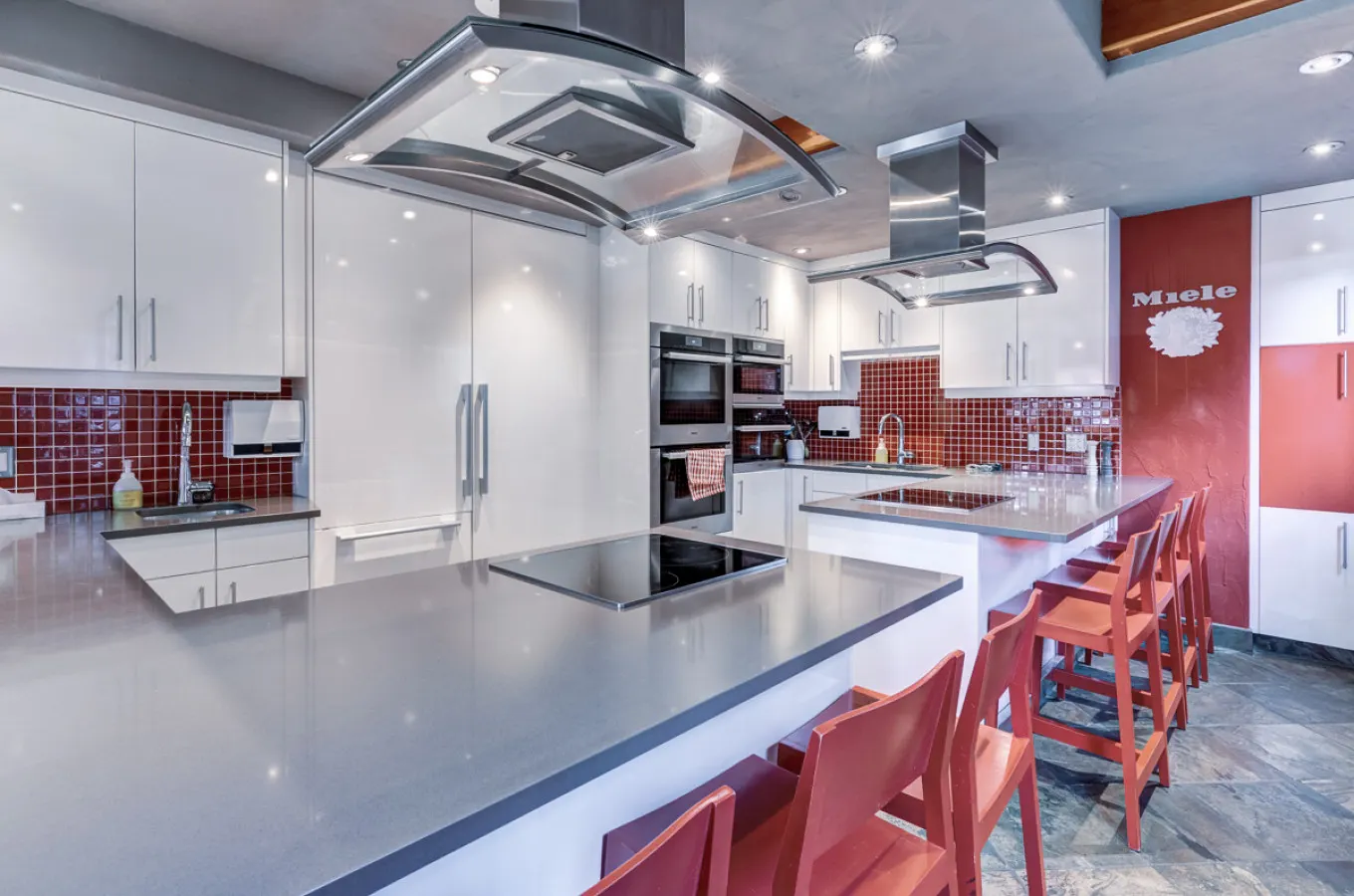 Private LodgeSleeps 21 Miele Kitchen+Firepit 4