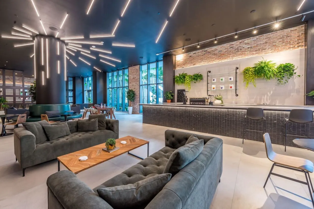 Amazing 3 Bedrooms Cornet Unit Downtown Miami 5
