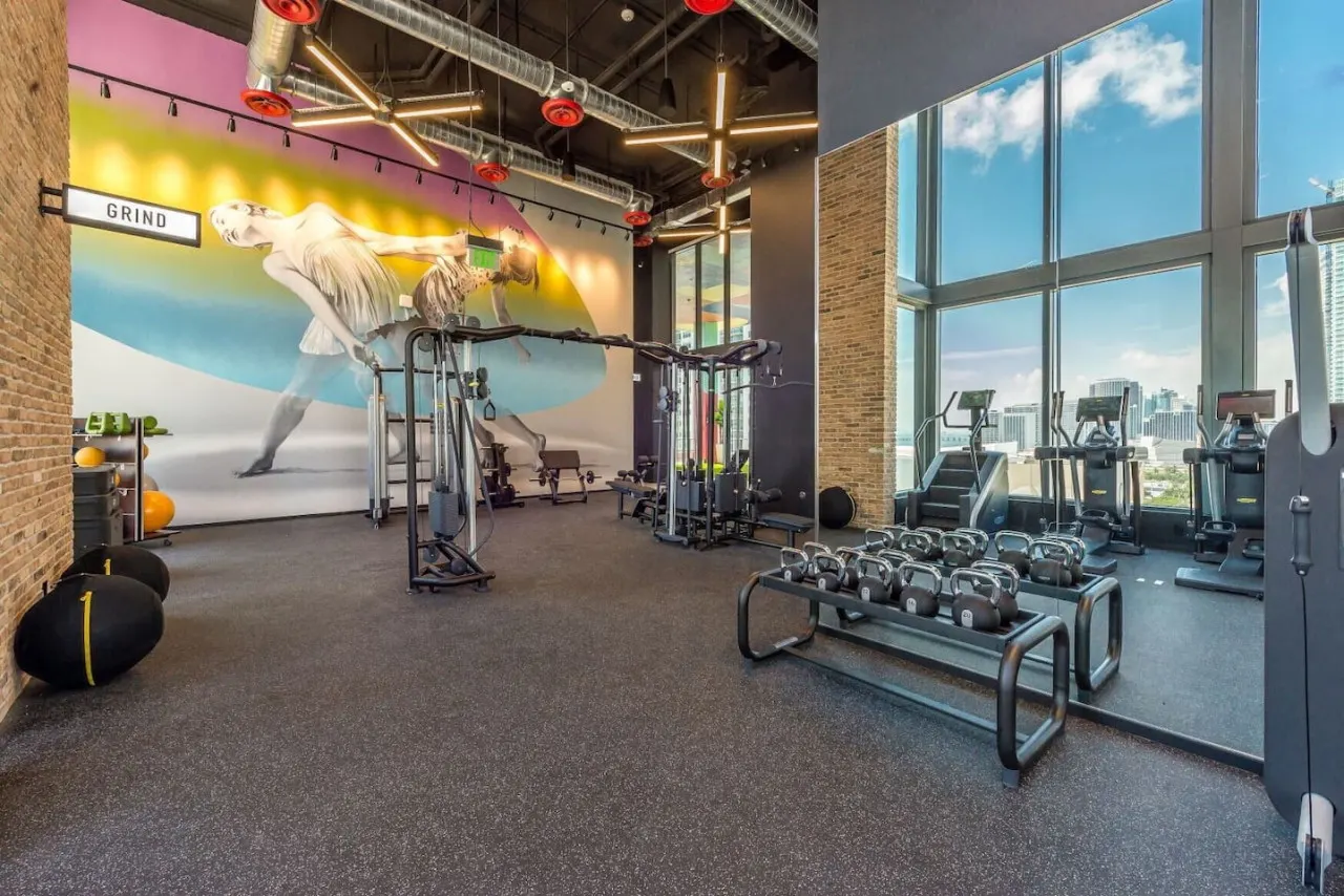 Amazing 3 Bedrooms Cornet Unit Downtown Miami 7