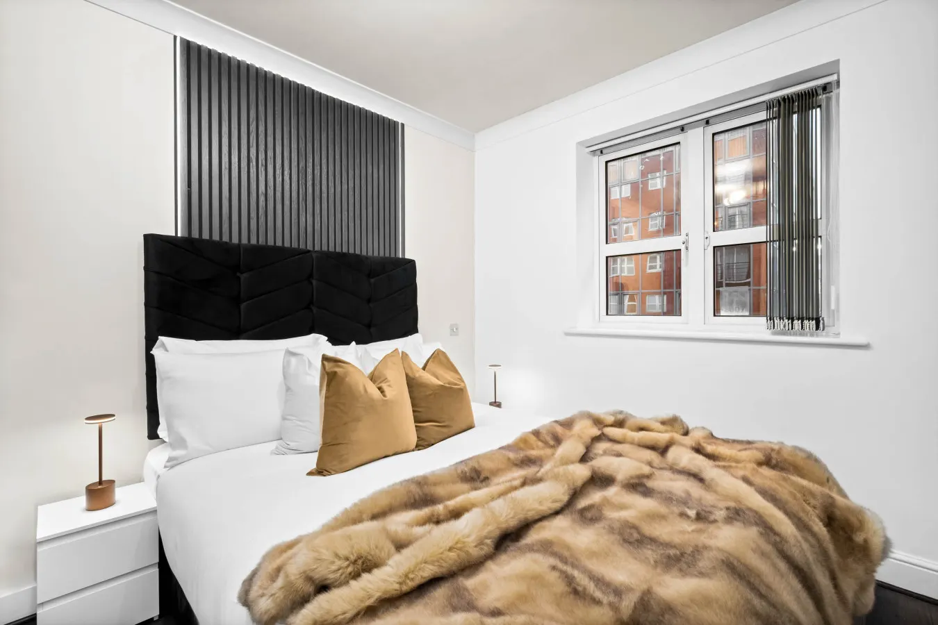 Stylish Apartment - Jewellery Quarter - Parking & Balcony 2