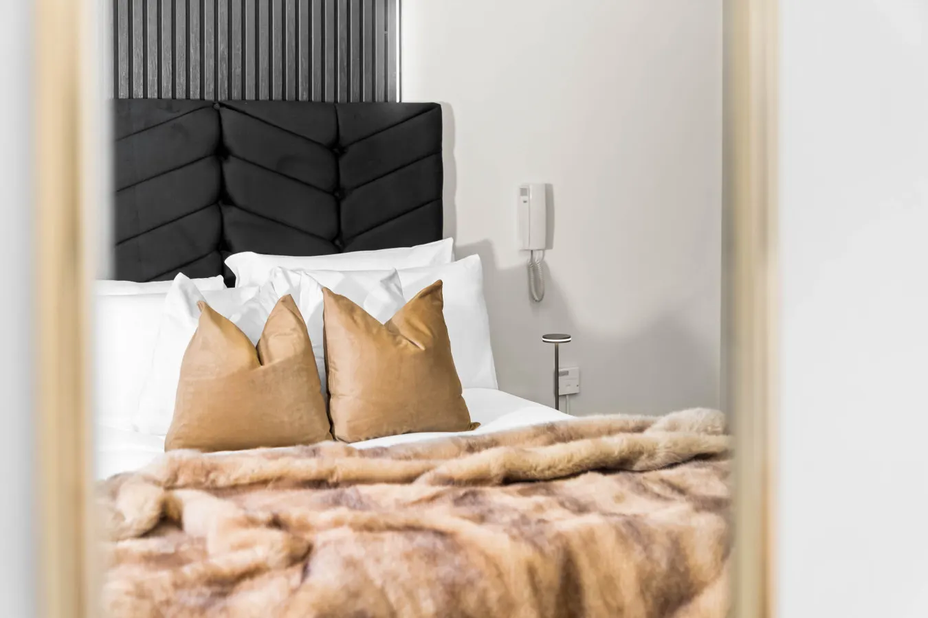 Stylish Apartment - Jewellery Quarter - Parking & Balcony 10