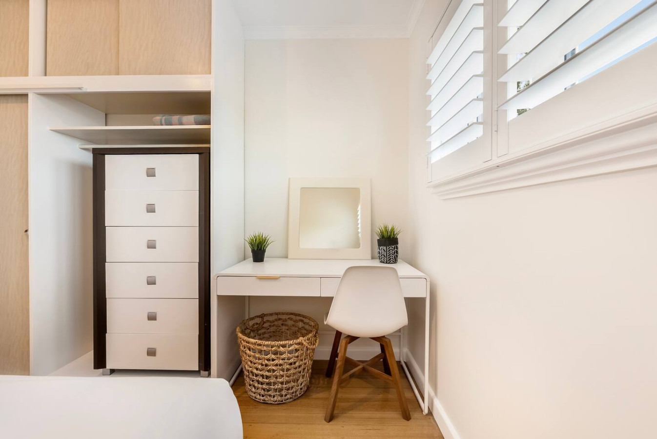 Bellerive Hill Home, River Views, 5 min to Beach 6