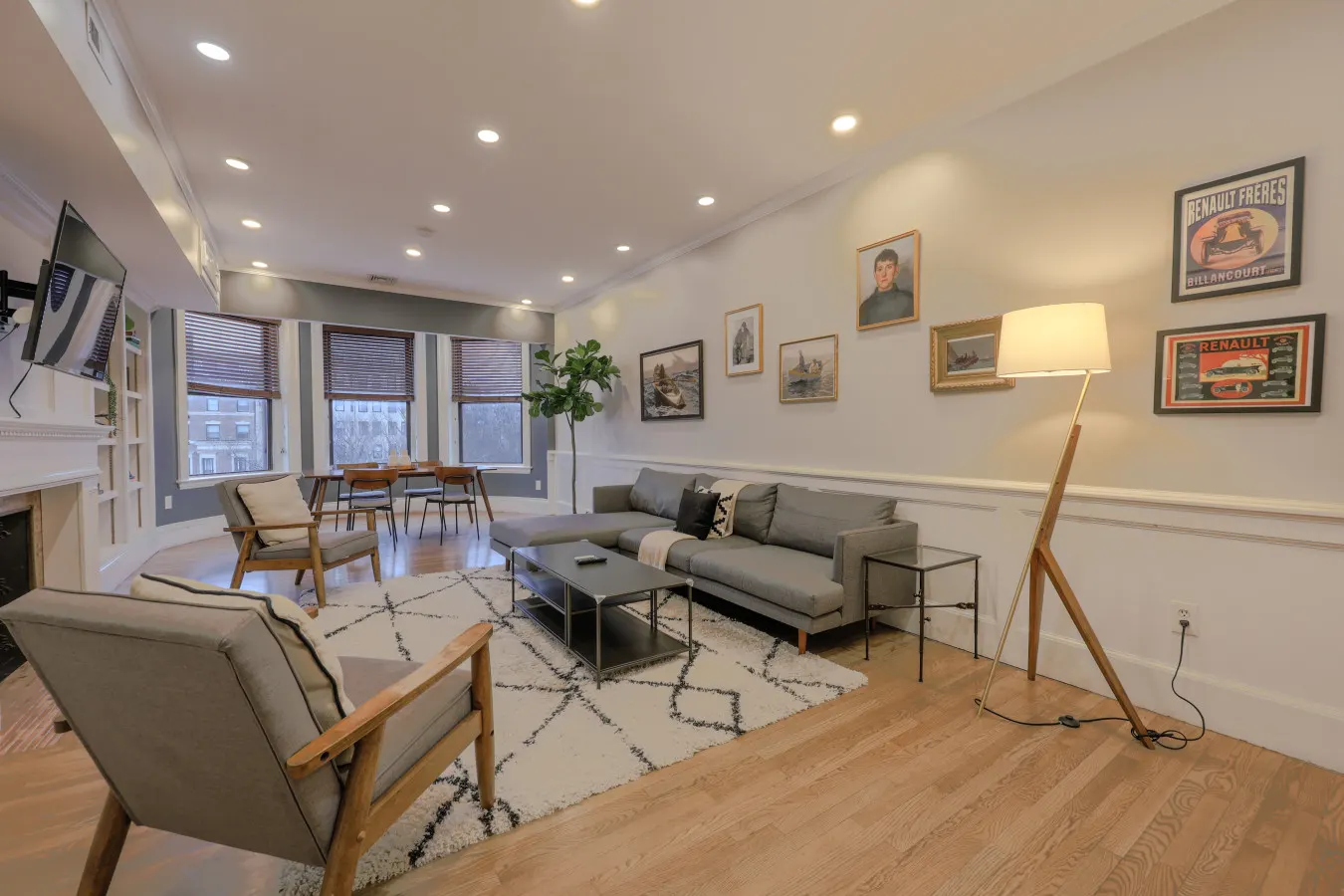 Luxury Back Bay Apt, steps from Fenway & Universities 1