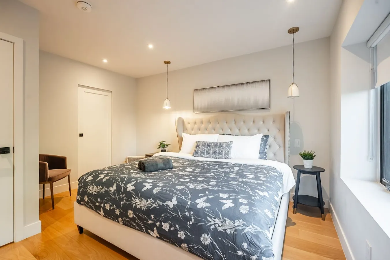 Luxury 4BR House Beautifully Designed Sleeps 8 10